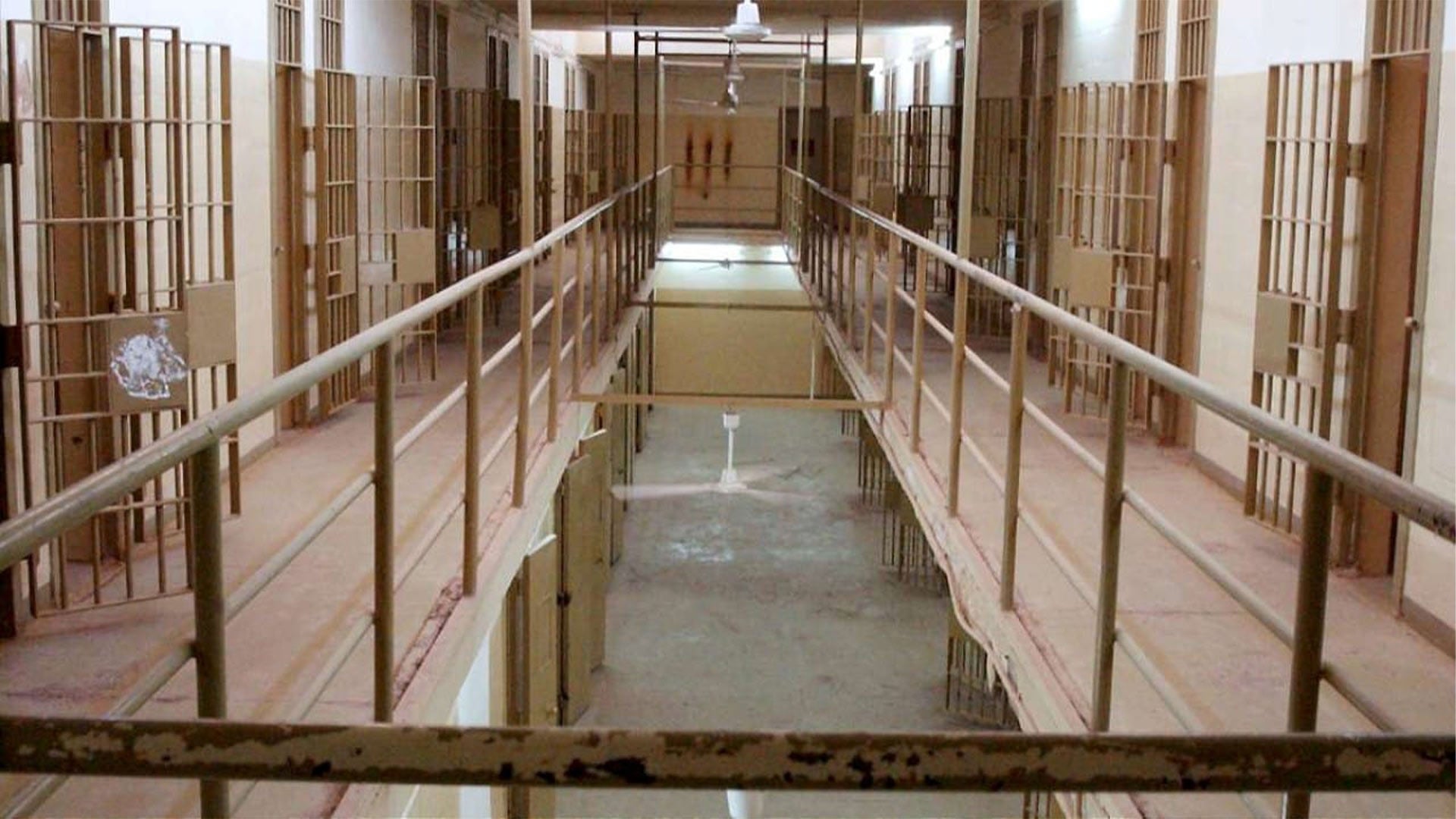 غوستس أوف أبو غريب