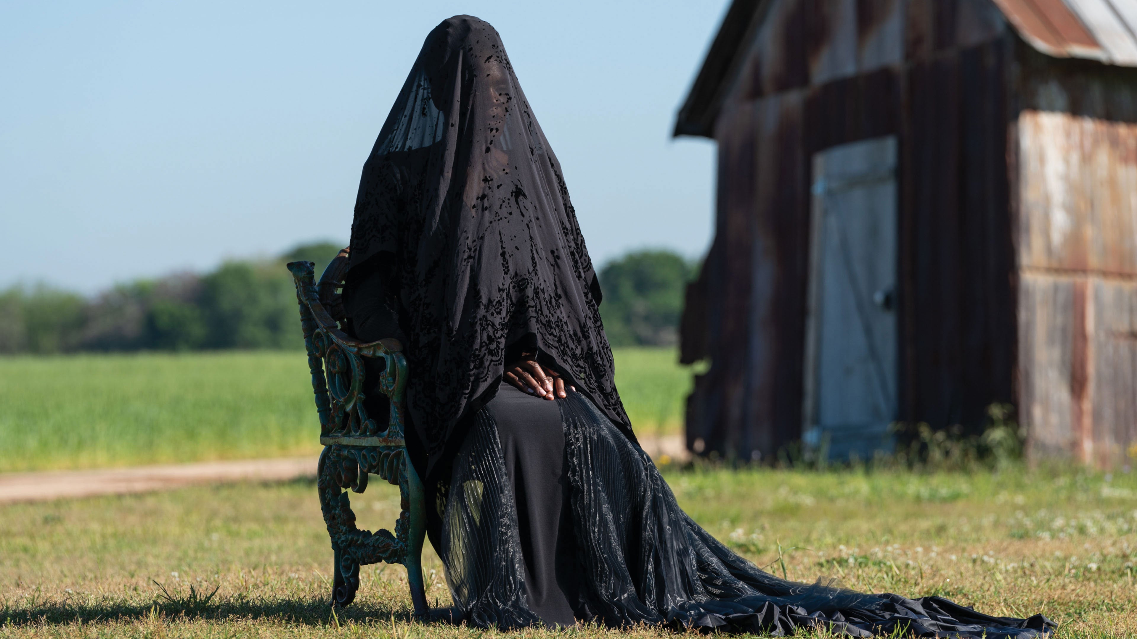 ذا وومان إن ذا يارد