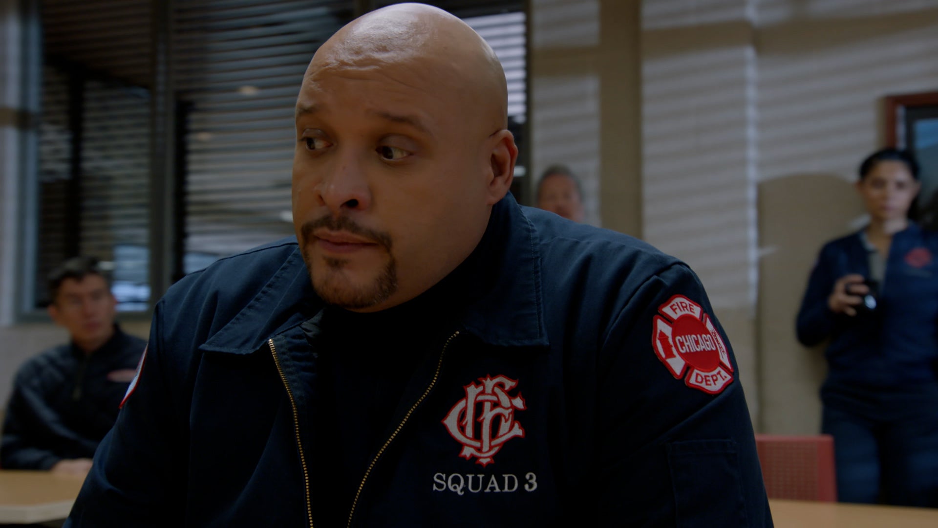 شيكاغو فاير الموسم 14 الحلقة 14 اصدام وهروب