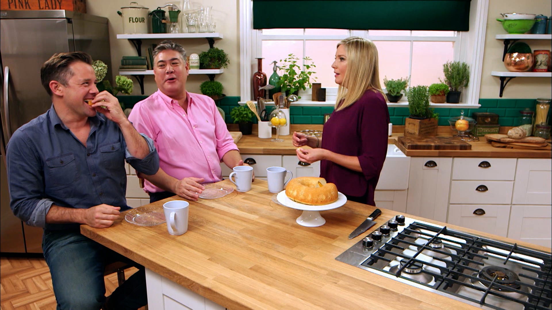 ذا بيغ إيت ويذ مات أند ليسا الموسم 1 الحلقة 5 إيتنغ ذي وورلد ويذ جوناثان بانغ