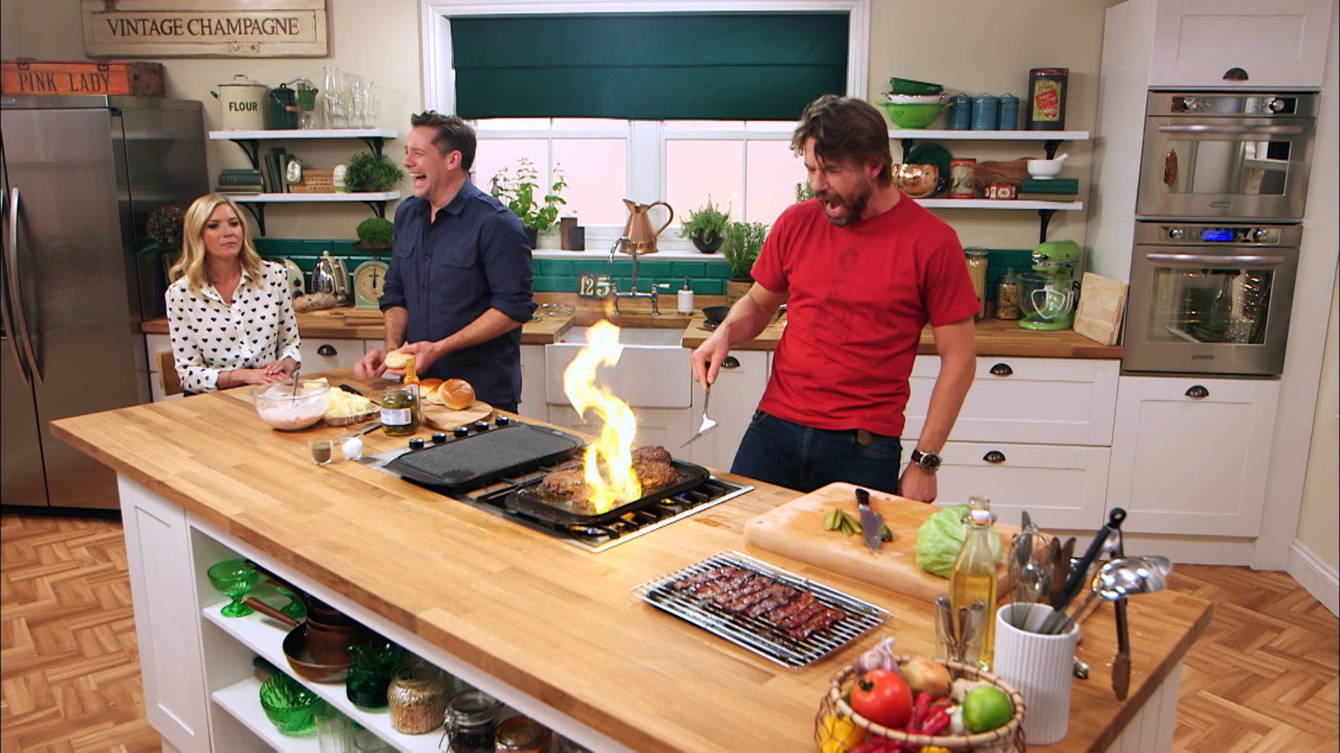 ذا بيغ إيت ويذ مات أند ليسا الموسم 1 الحلقة 10 بريليانت باربيز ويذ دي جاي باربكيو