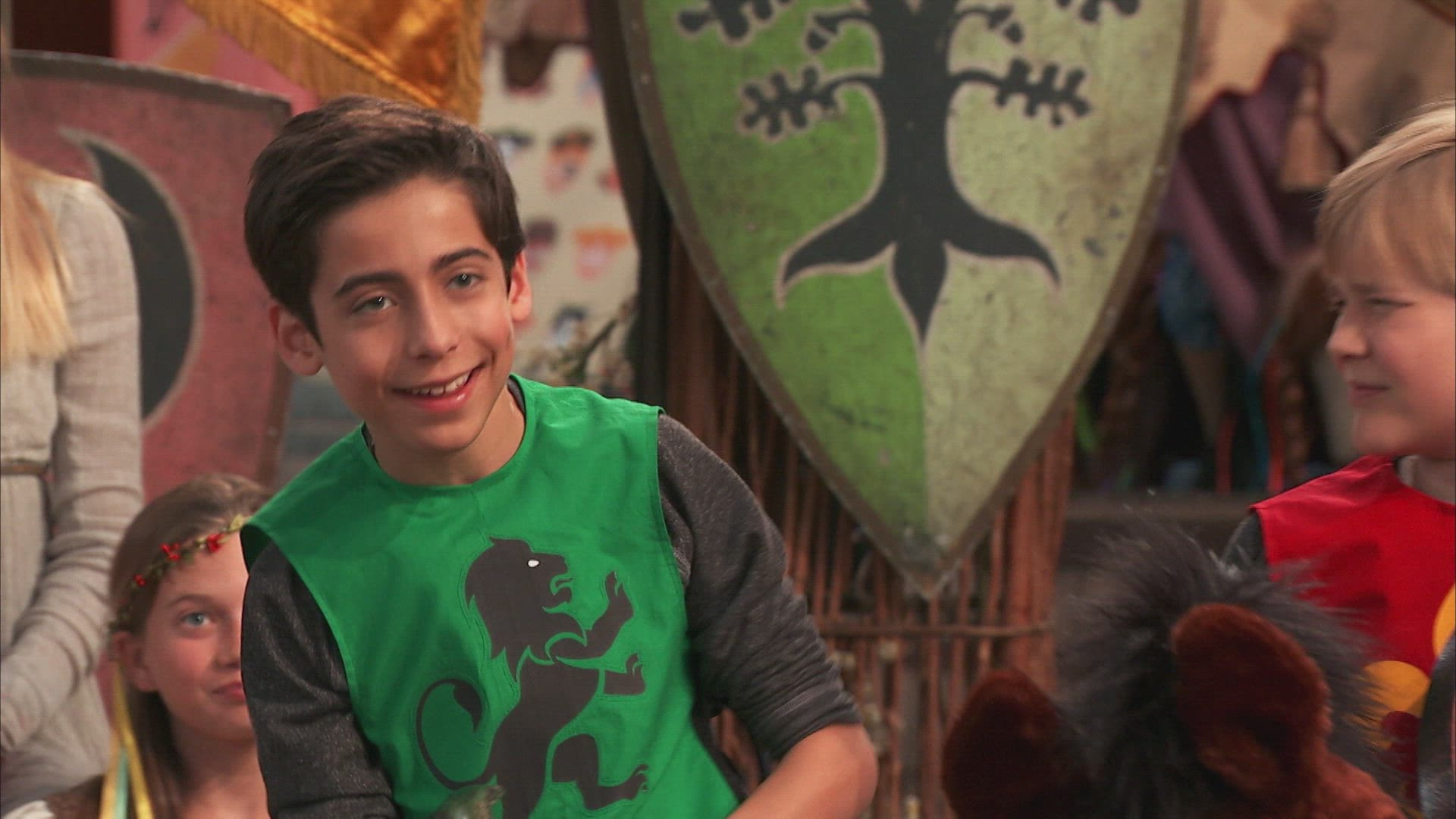 Nicky, Ricky, Dicky And Dawn Season 3 Episode 309 Ye Olde Hand Holde