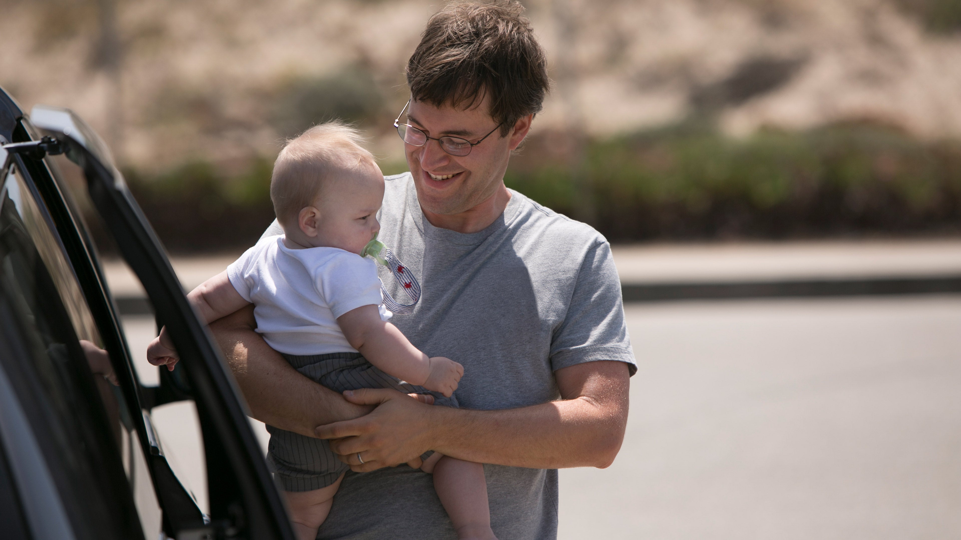 Togetherness Season 1 Episode 1 Family Day