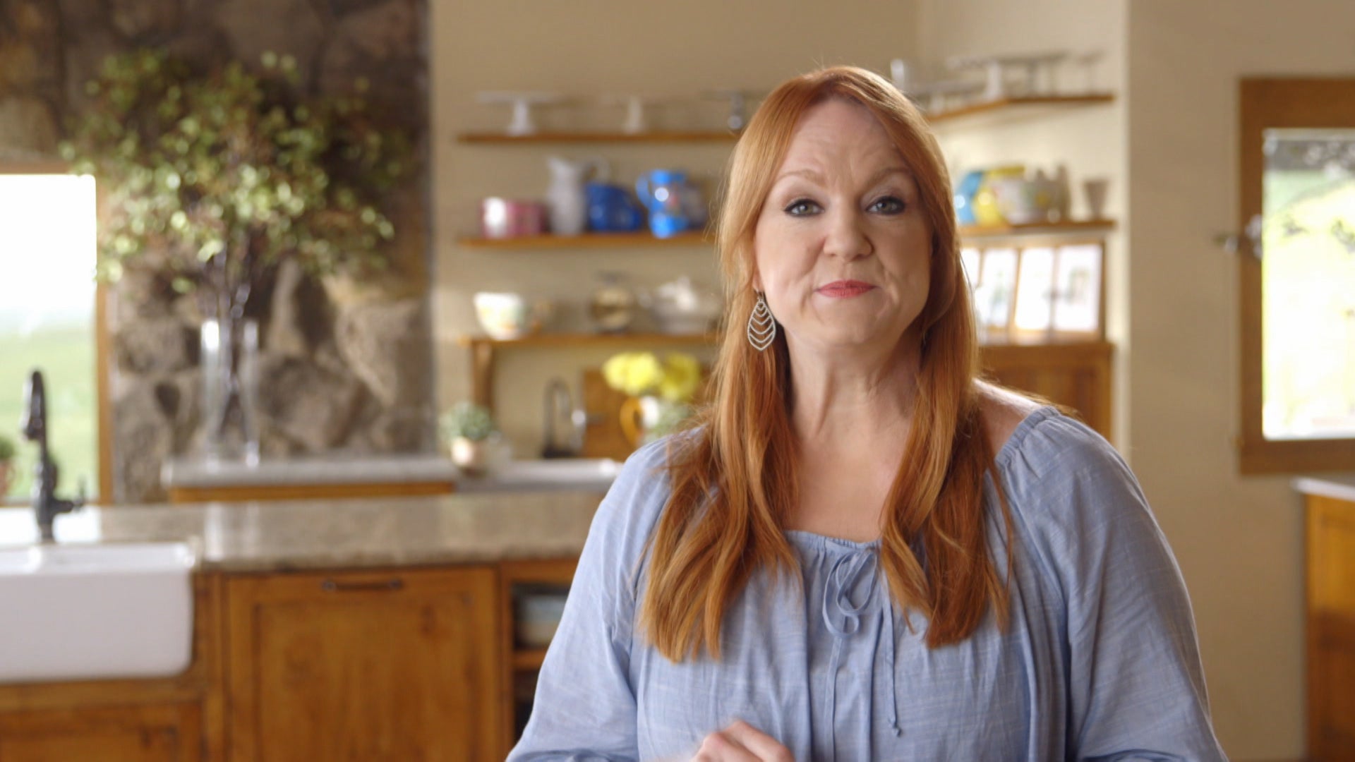 THE PIONEER WOMAN Season 16 Episode 12 Driving Fence Posts