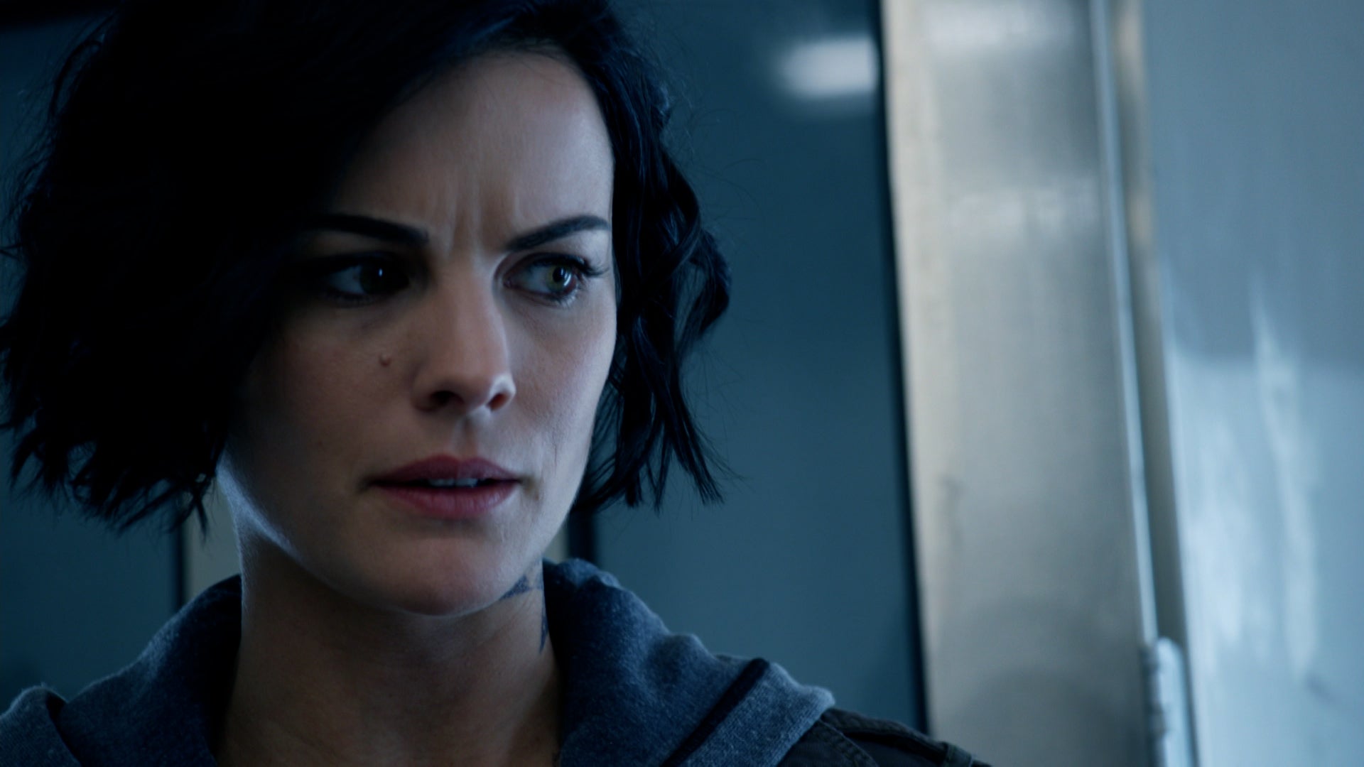Blindspot Season 1 Episode 2 A Stray Howl