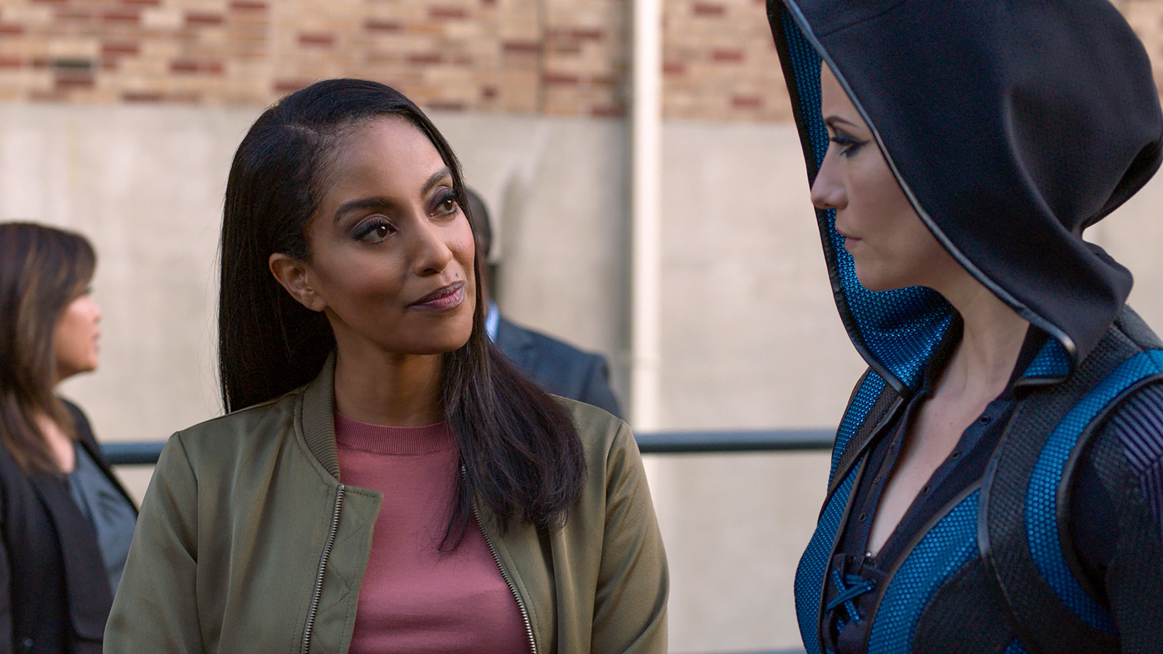 سوبرغيرل الموسم 6 الحلقة 10 ستيل اي رايز