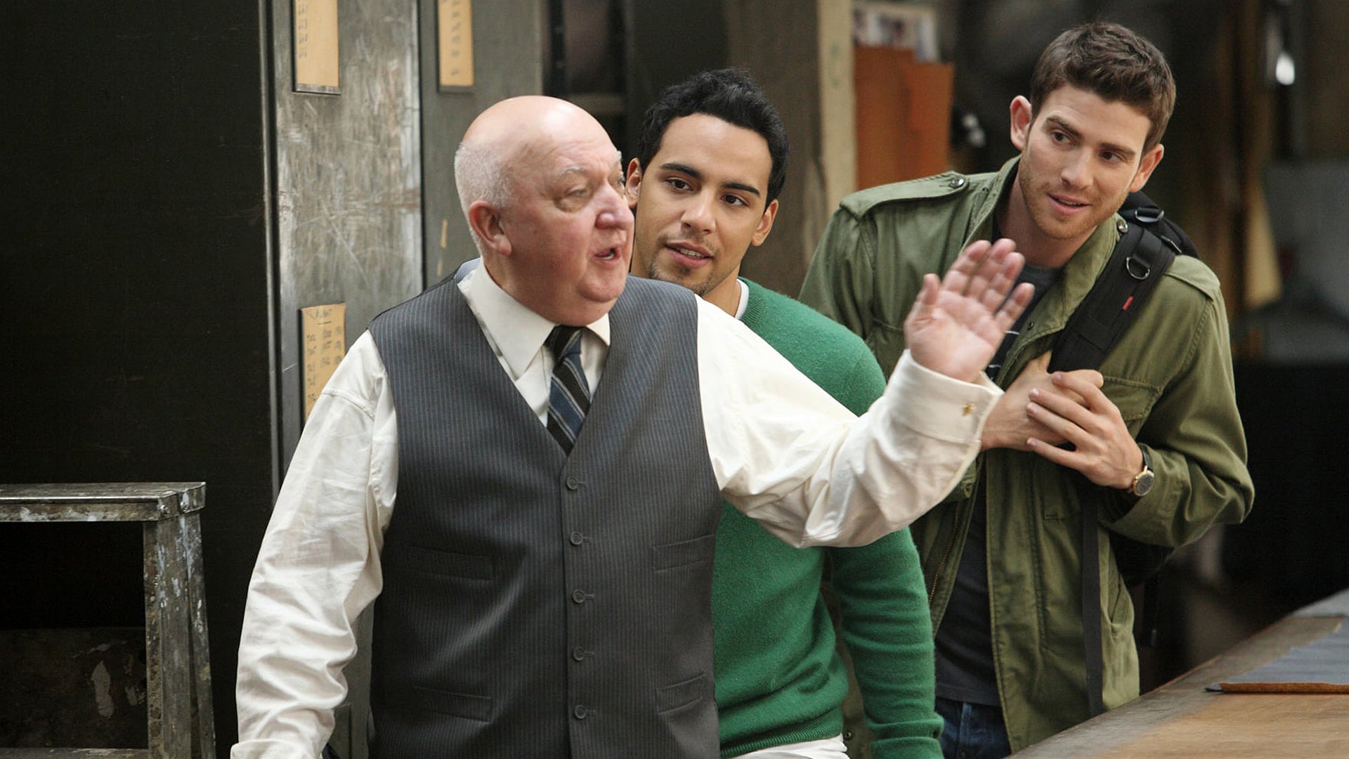 هاو تو ميك إت إن أميريكا الموسم 1 الحلقة 3 بيبر، دينم + دولارز