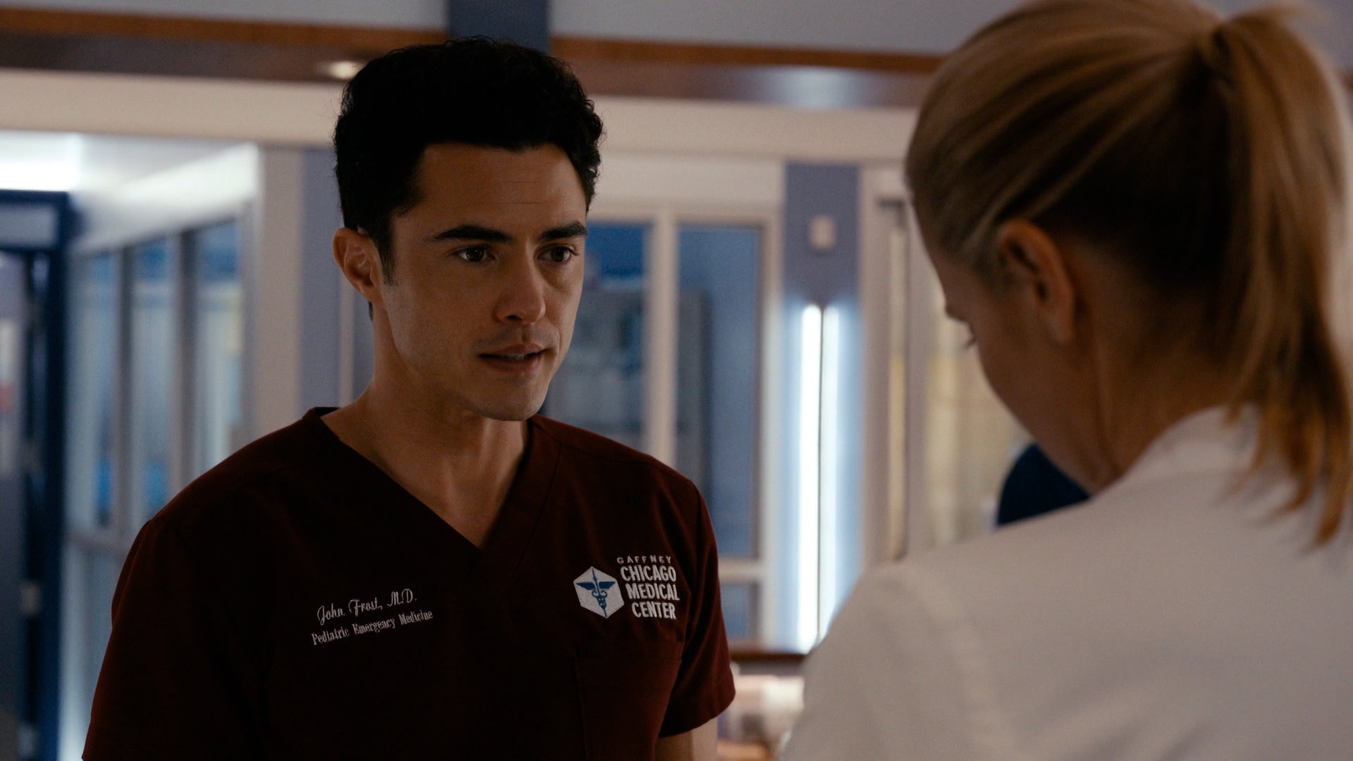 شيكاغو ميد الموسم 11 الحلقة 12 أخرج ما بداخلك