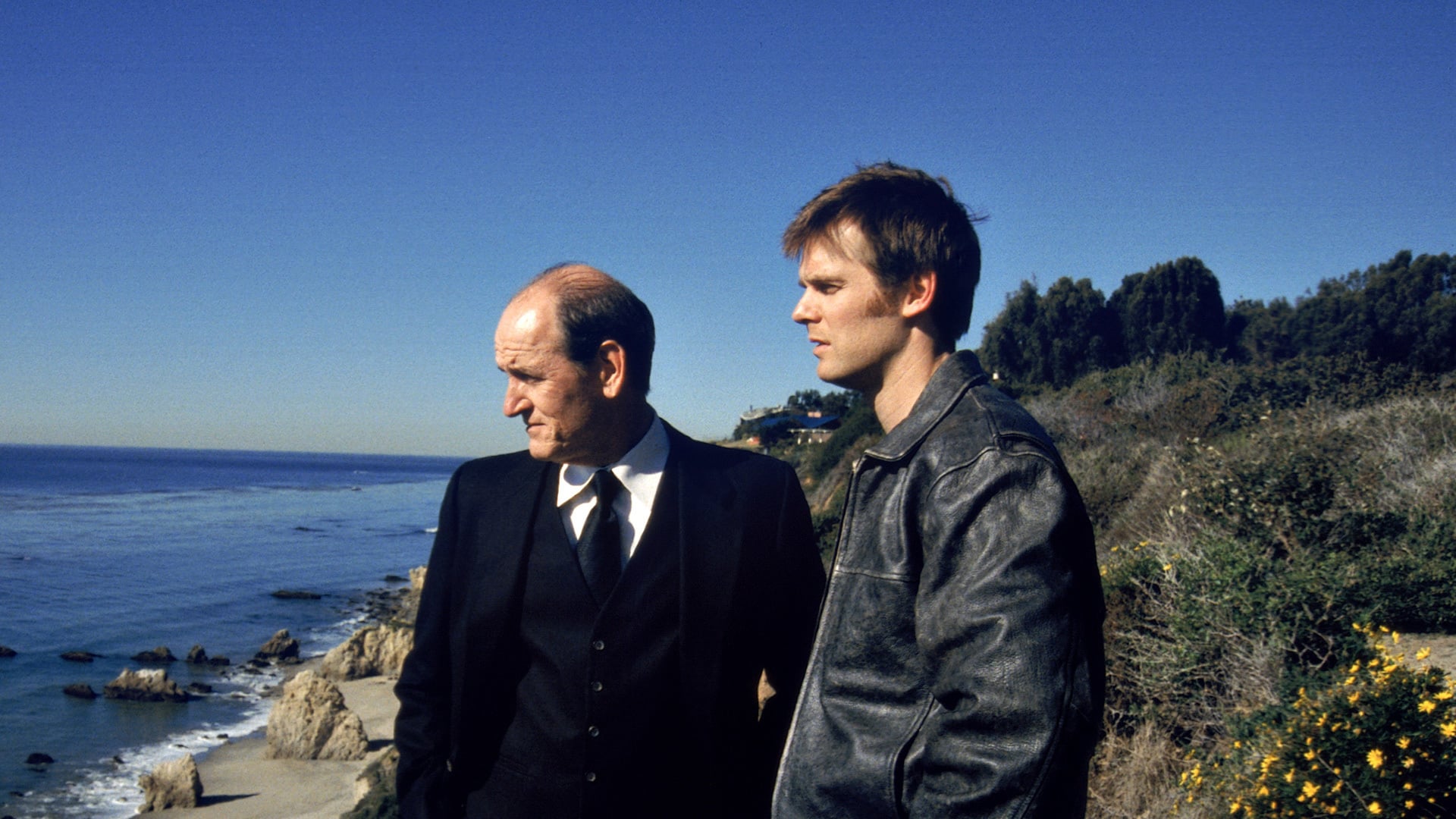 Six Feet Under Season 2 Episode 9 Someone Else's Eyes