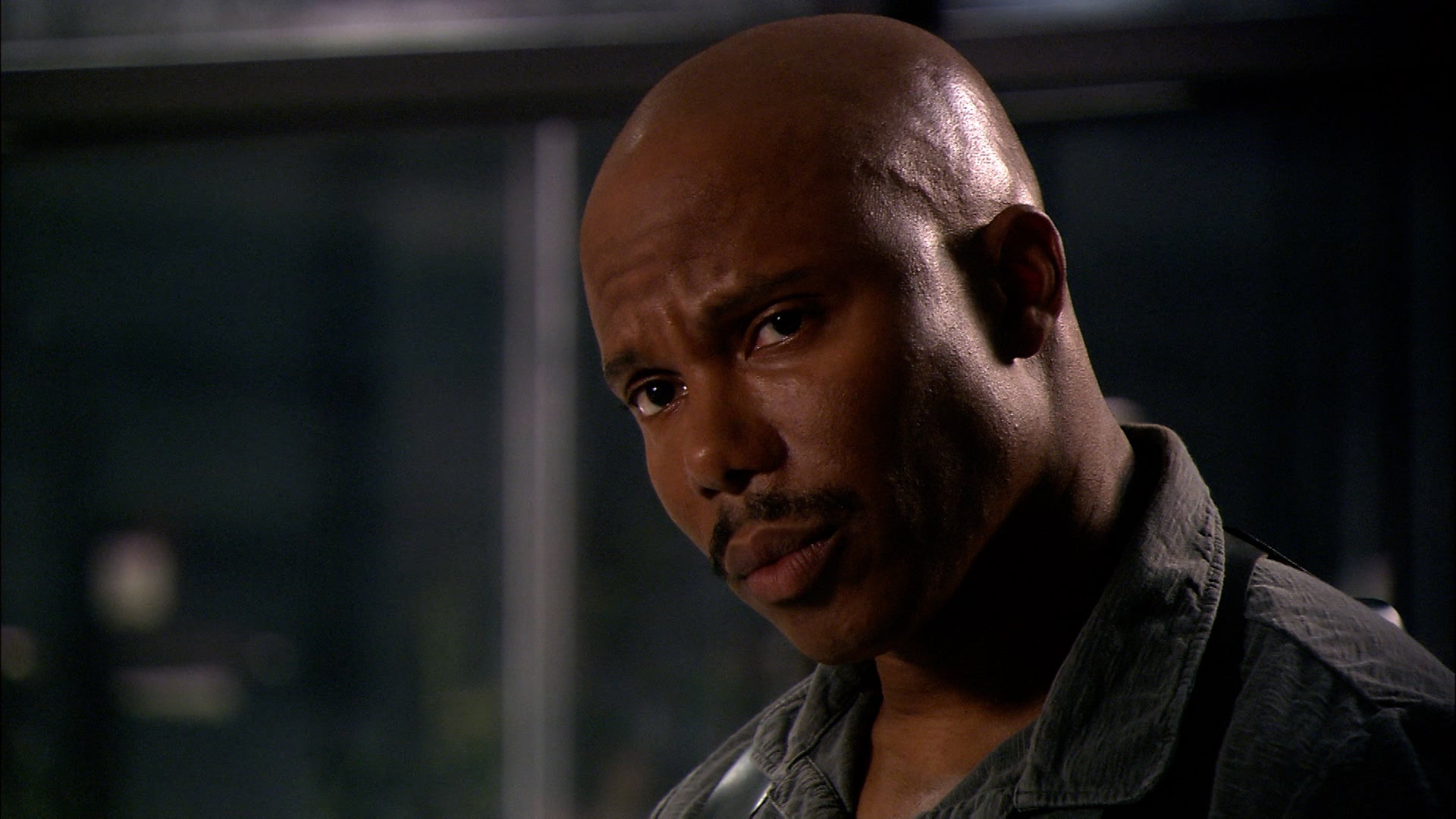 ديكستر الموسم 1 الحلقة 4 دعنا نساعدك