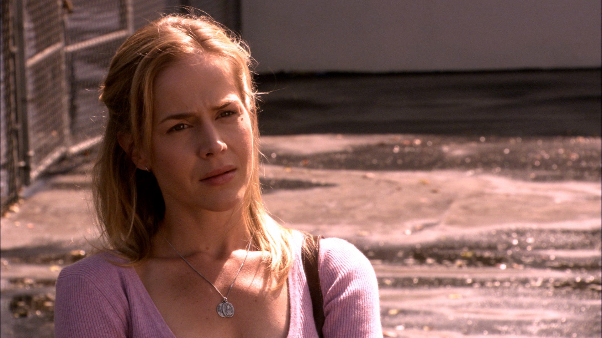 ديكستر الموسم 1 الحلقة 8 غلاف بلاستيكي