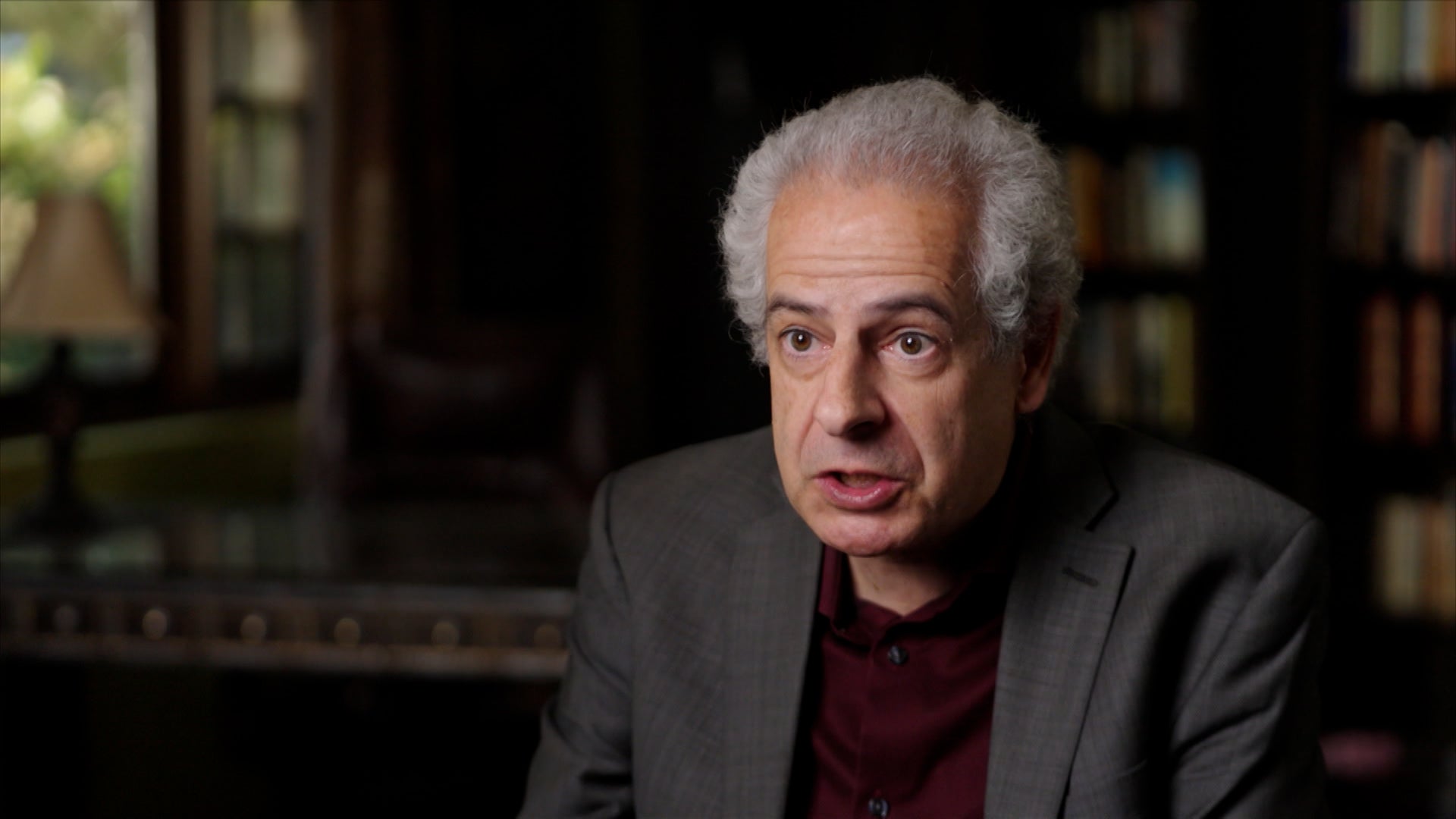 أنشنت إليينز الموسم 17 الحلقة 15 ملفات الأجسام الطائرة في بريطانيا