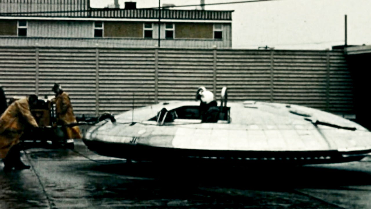 سيكرتس ديكلاسيفايد ويذ ديفيد ديكوفني الموسم 1 الحلقة 2 المواقع السوداء