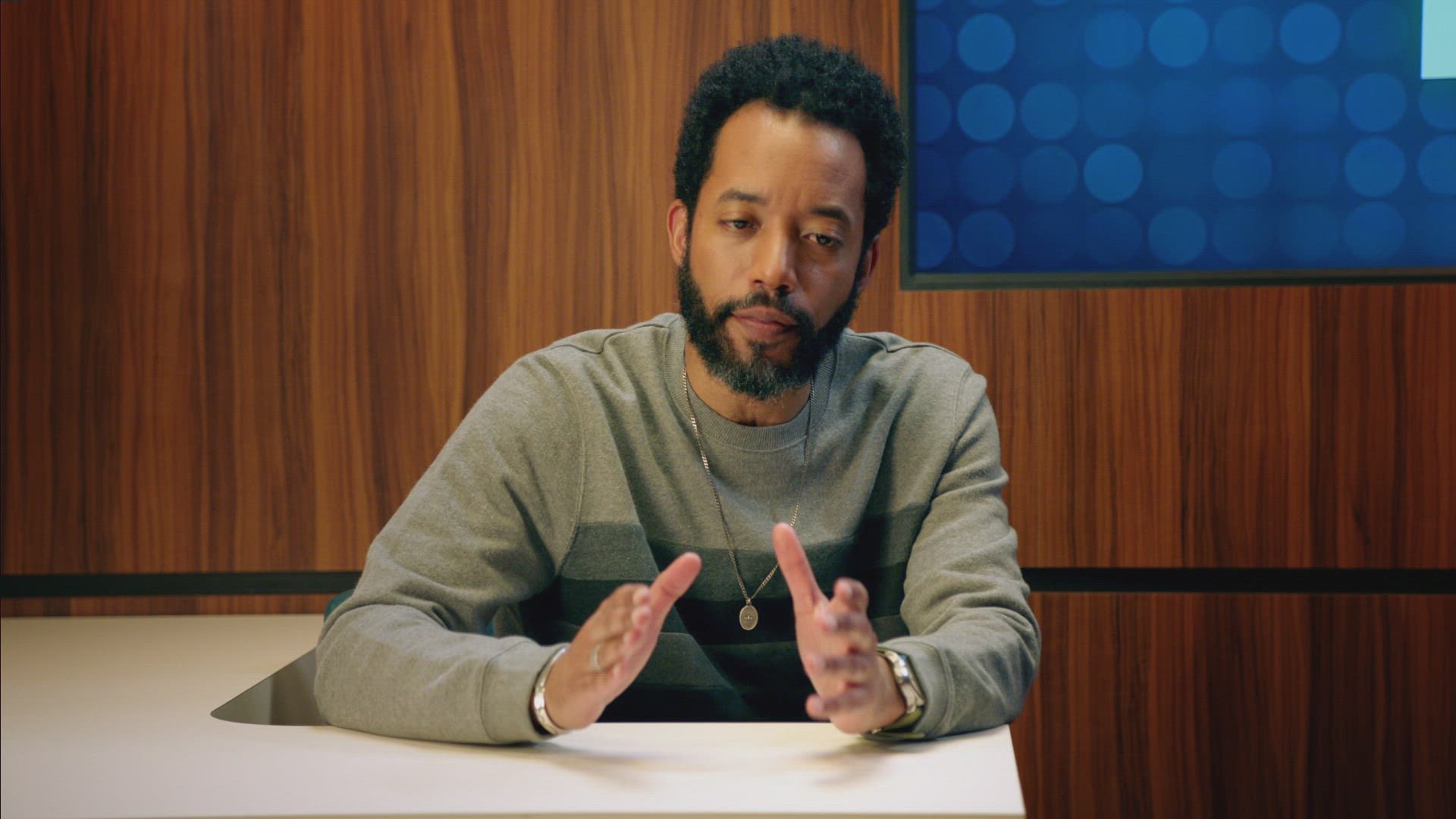 وايت سيناكس بروبلم إرياز الموسم 1 الحلقة 6 أوتومايشن بروبلامز، بيوتي بروبلامز، غن بروبلامز