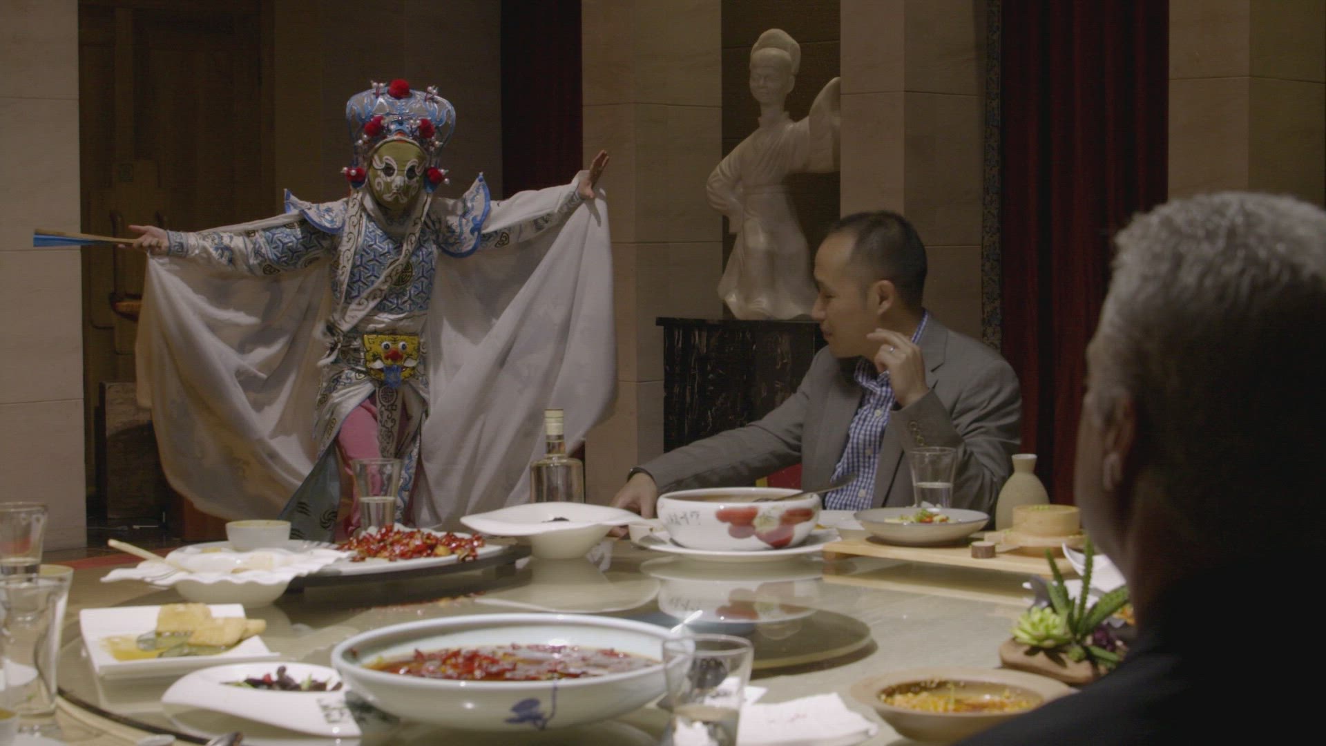 أنثوني بوردين : بارتس أناون الموسم 8 الحلقة 3 سيشوان