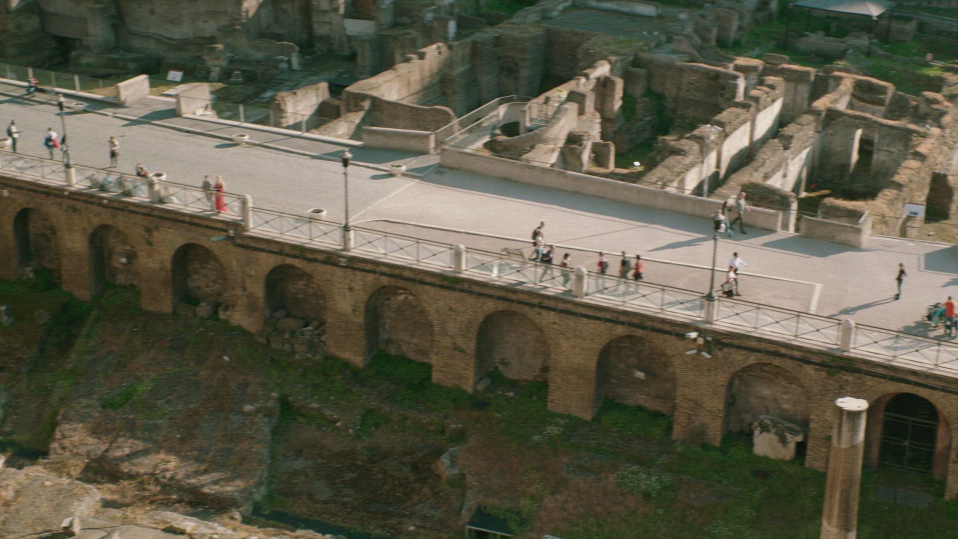 أنثوني بوردين : بارتس أناون الموسم 8 الحلقة 8 روما