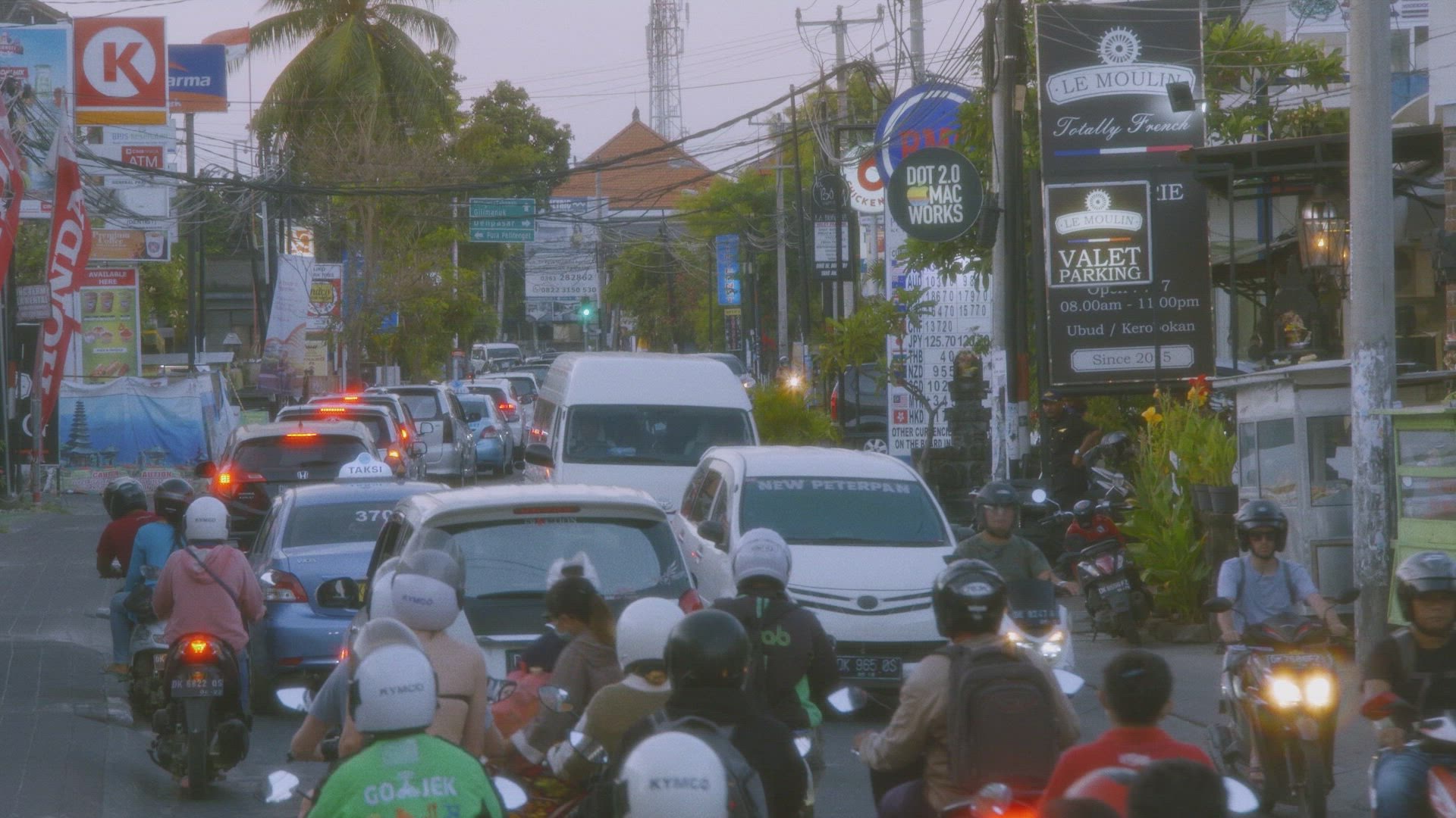 أنثوني بوردين : بارتس أناون الموسم 12 الحلقة 3 إندونيسيا