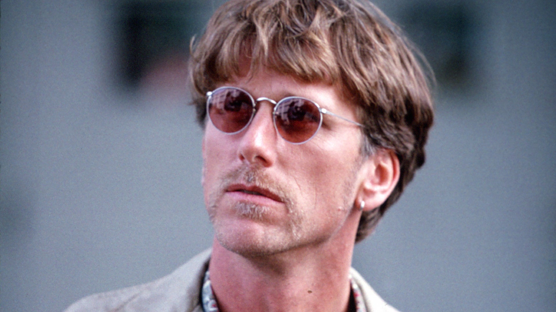 من الأرض إلى القمر - فروم ذي إيرث تو ذا مون الموسم 1 الحلقة 3 وي هاف كليرد ذا تاور