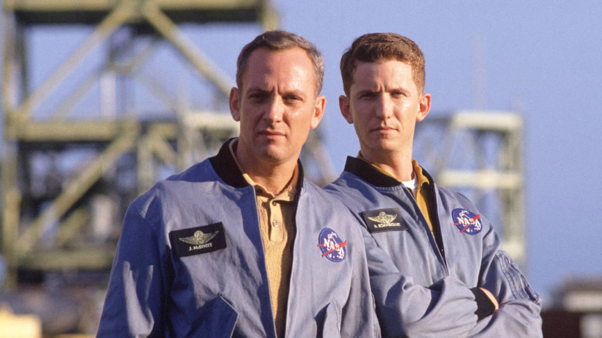 من الأرض إلى القمر - فروم ذي إيرث تو ذا مون الموسم 1 الحلقة 5 سبايدر