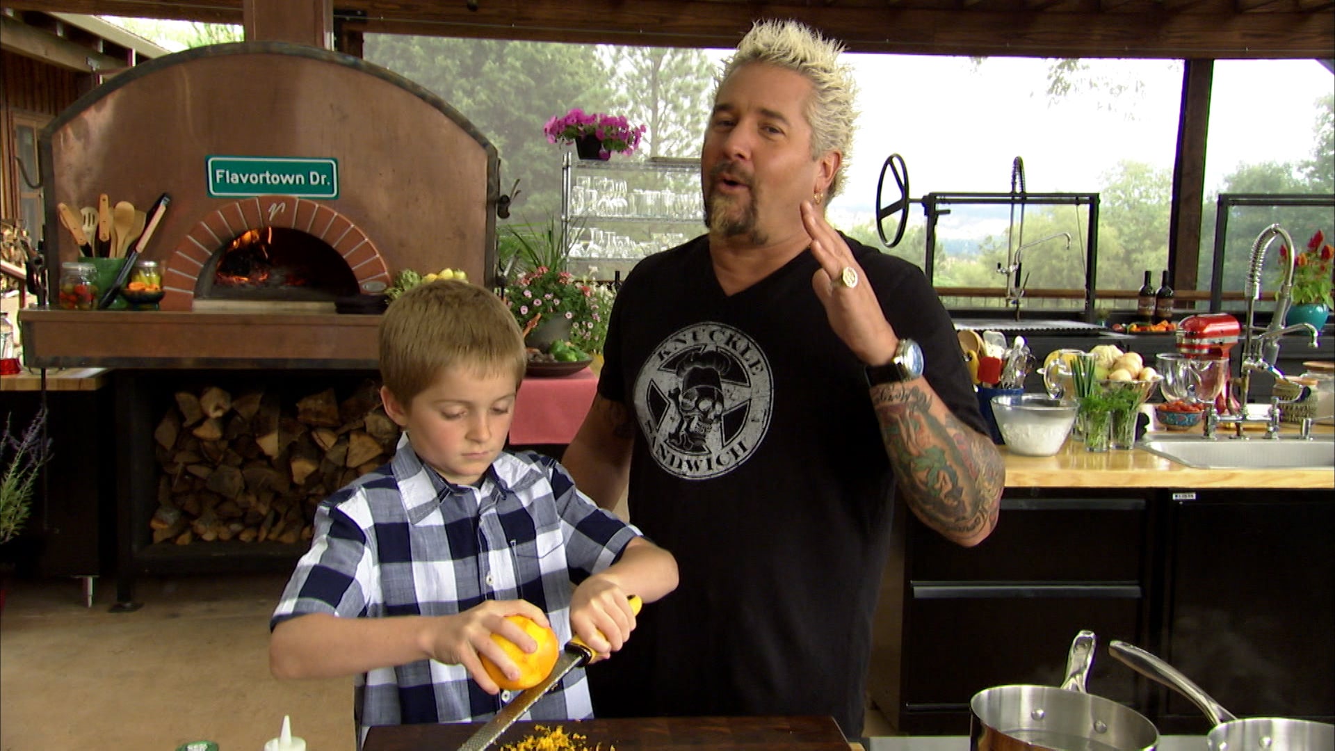 Guy's Big Bite Season 19 Episode 9 Guys Primo Picanic