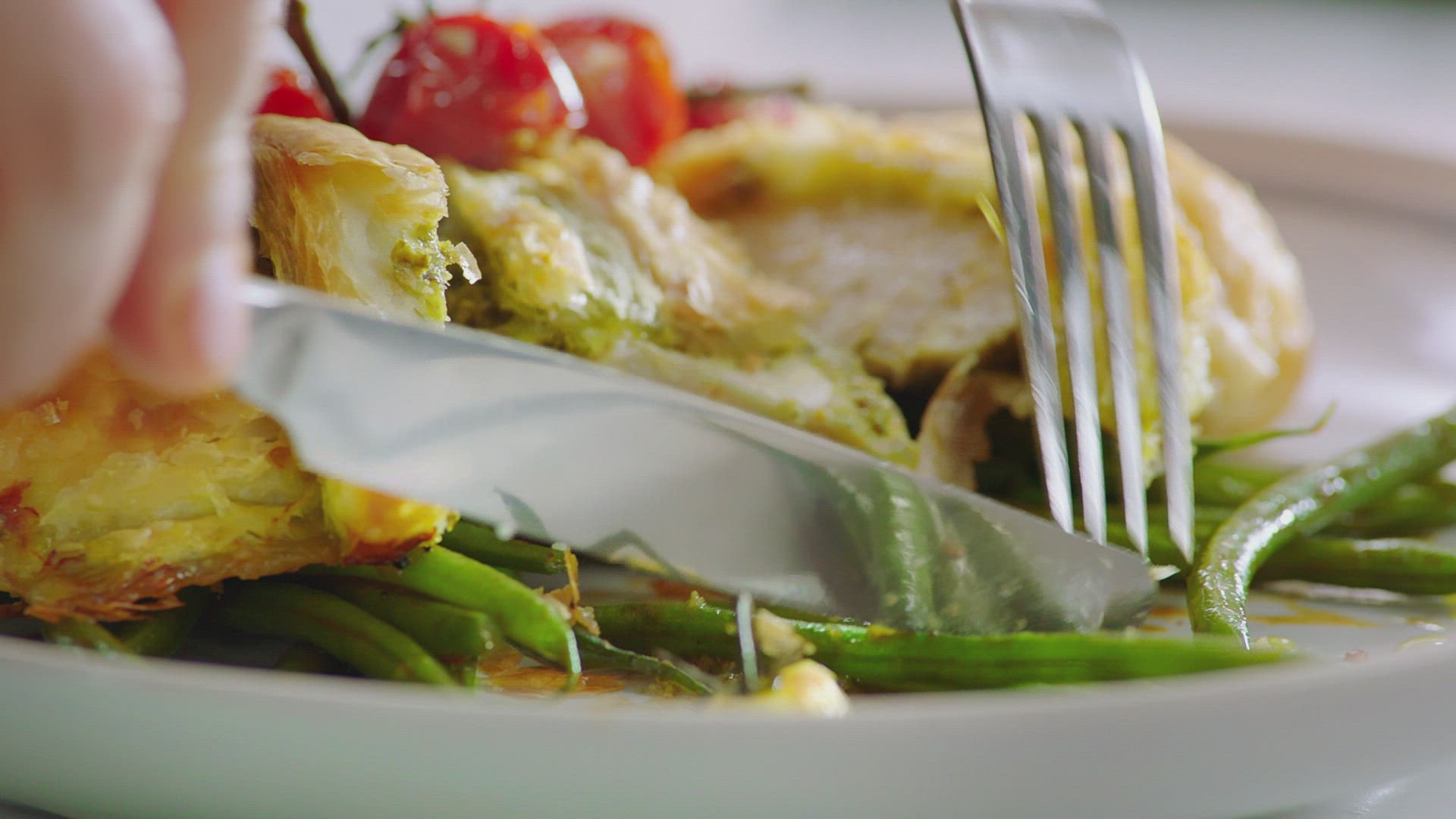 Watch Jamie's Quick And Easy Food on TV | OSN Home Saudi Arabia