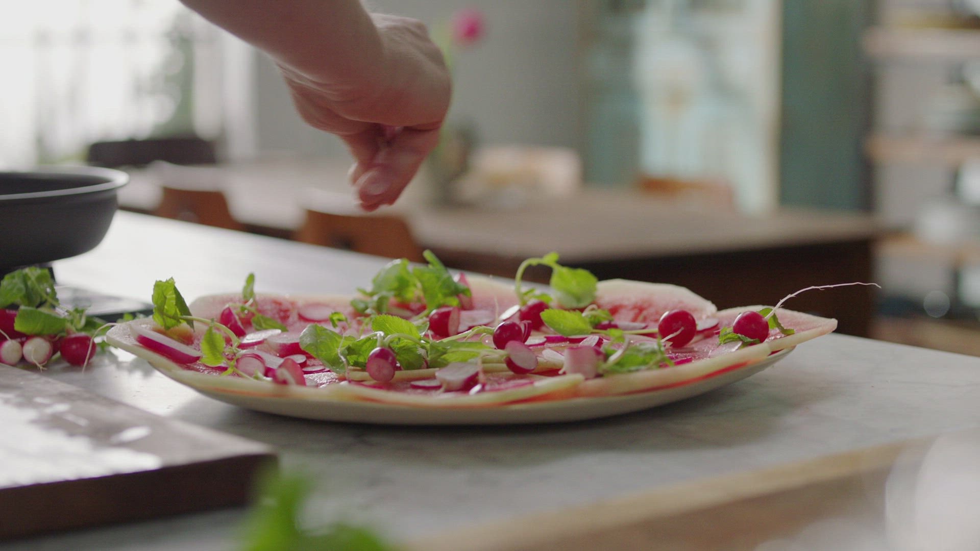 Jamie's Quick And Easy Food Season 2 Episode 4 Beef, Saffron Rice & Plum Tart Tatin