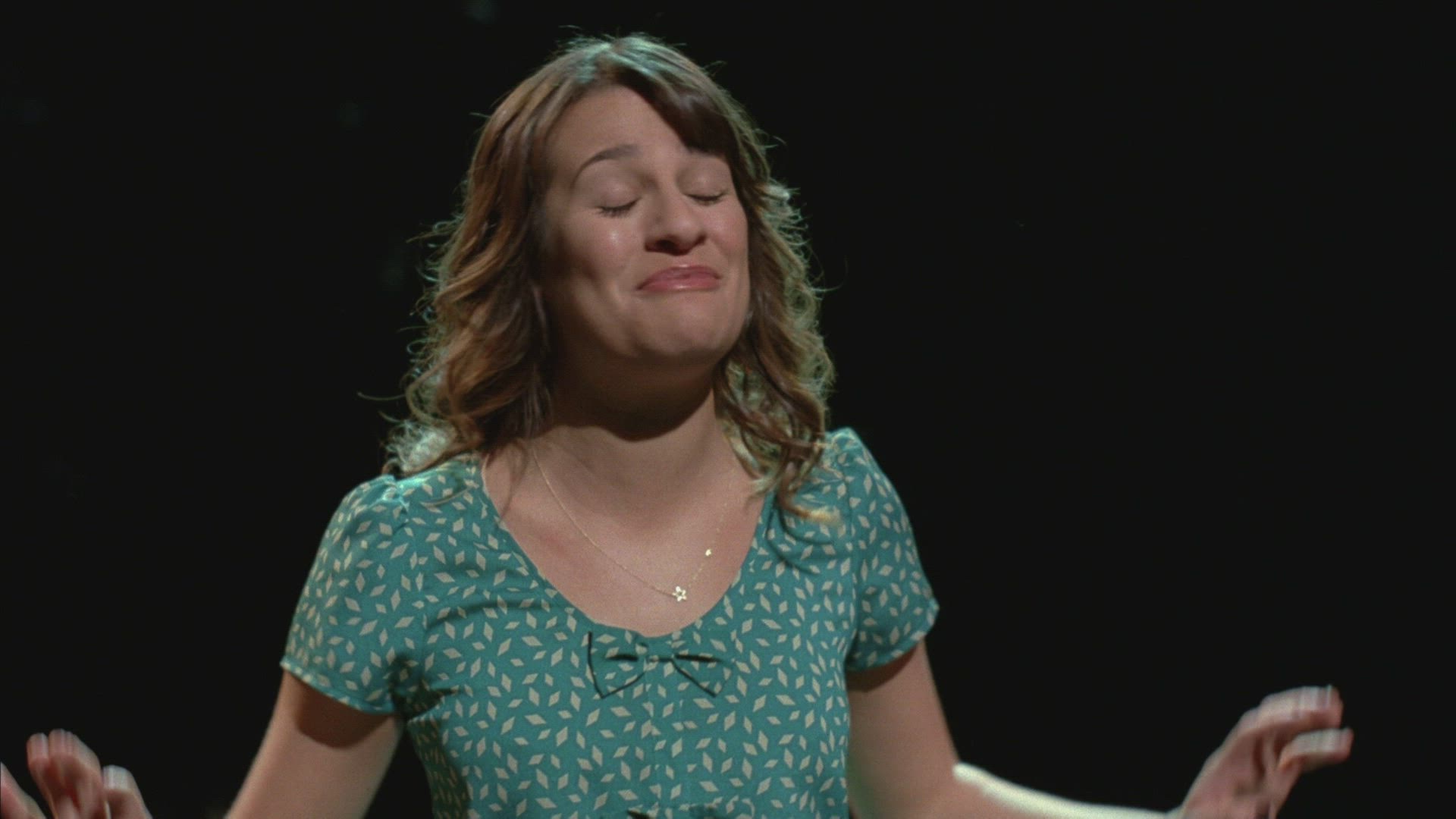 غلي الموسم 2 الحلقة 12 Silly Love Songs