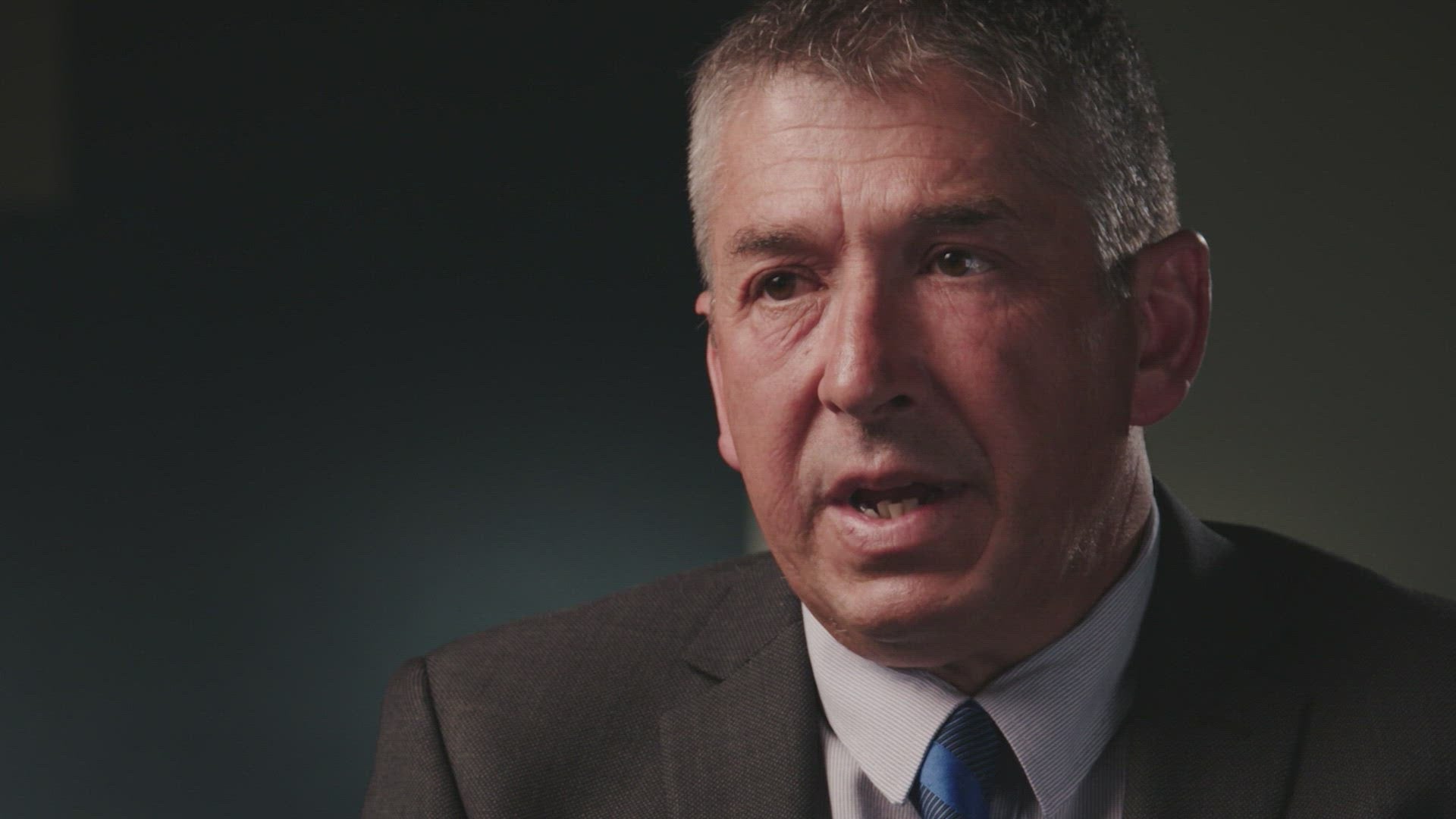 بويزونوس لييزنس الموسم 1 الحلقة 13 توكسك افارز