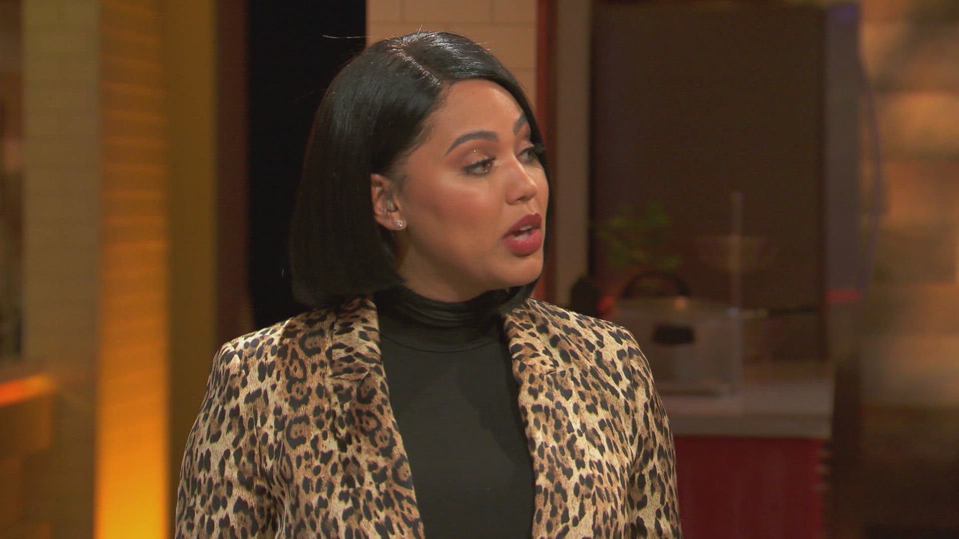 Family Food Fight Season 8 Episode 4 Food On The Brain / How The Sausage Is Made