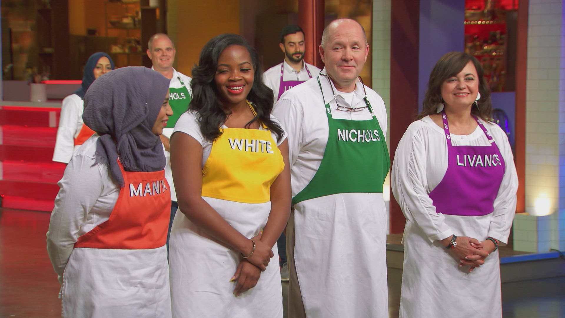 Family Food Fight Season 8 Episode 5 Leftovers Challenge / Farm To Table