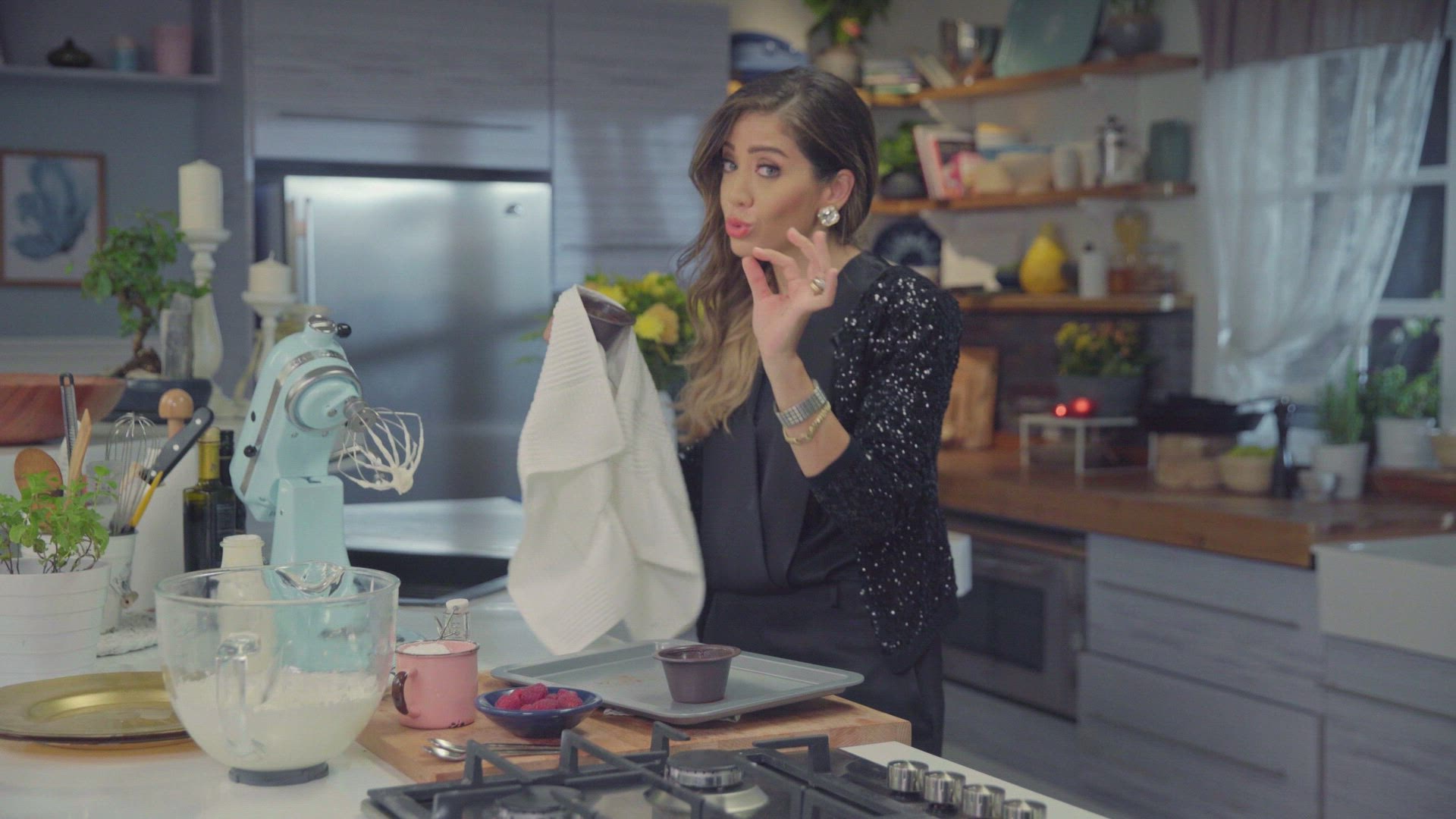 مطبخ مي الموسم 1 الحلقة 1 أنيفيرساري دينار