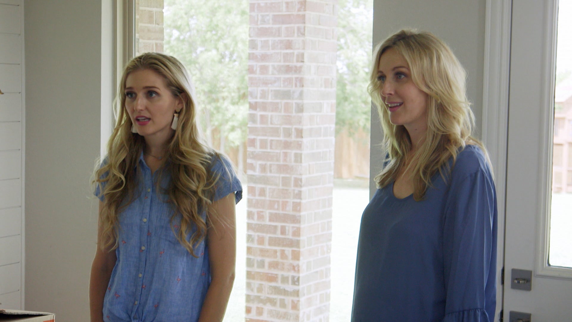 Design Twins Season 1 Episode 6 Cozying Up The Living Room