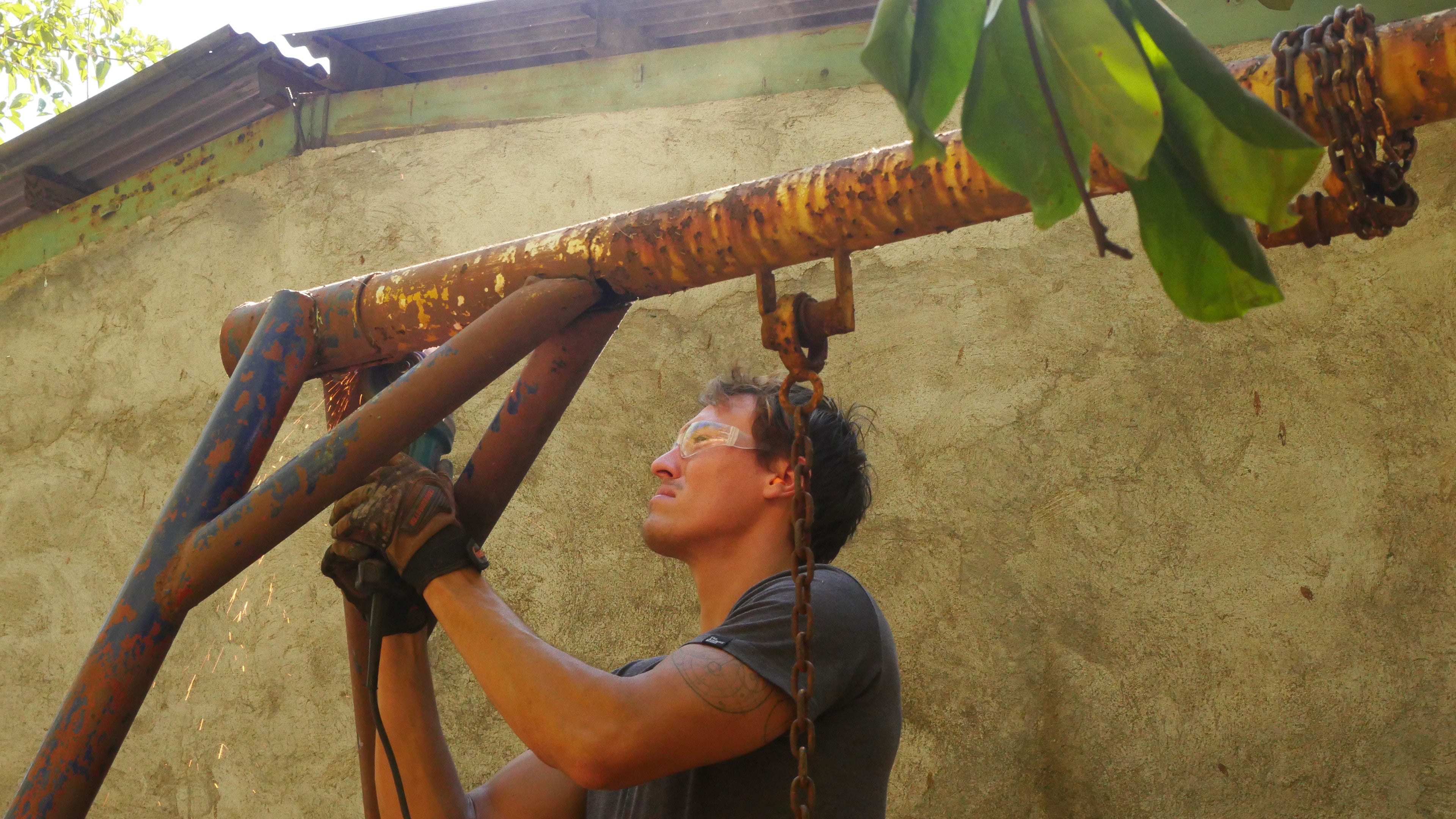 ذا فيكسرز الموسم 2 الحلقة 5 هوب آند هيومانيتي يونايتد، هيندوراس