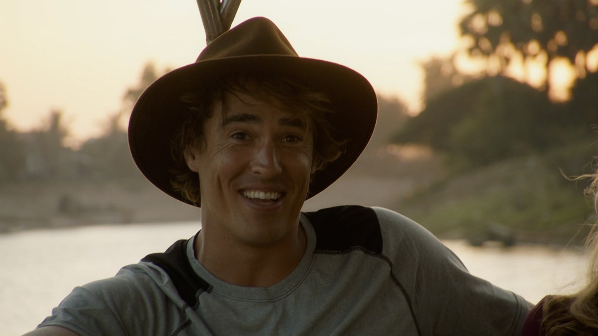 ذا فيكسرز الموسم 2 الحلقة 3 ذا ليك كلينيك، كامبوديا