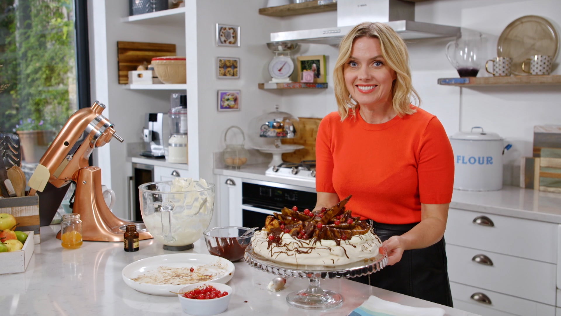 BEAUTIFUL BAKING WITH JULIET SEAR Season 1 Episode 5 Episode 5