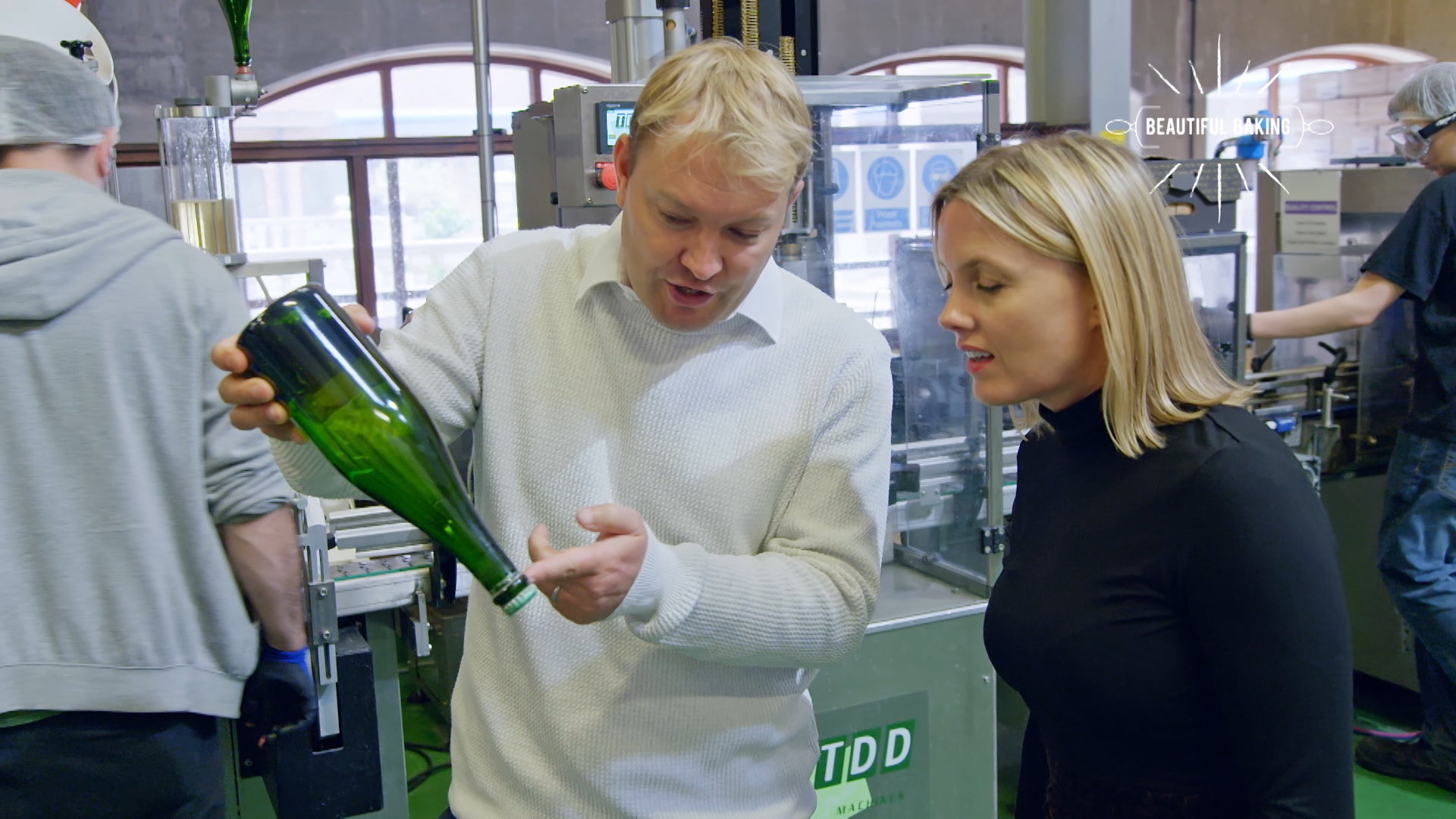 BEAUTIFUL BAKING WITH JULIET SEAR Season 1 Episode 9 Episode 9