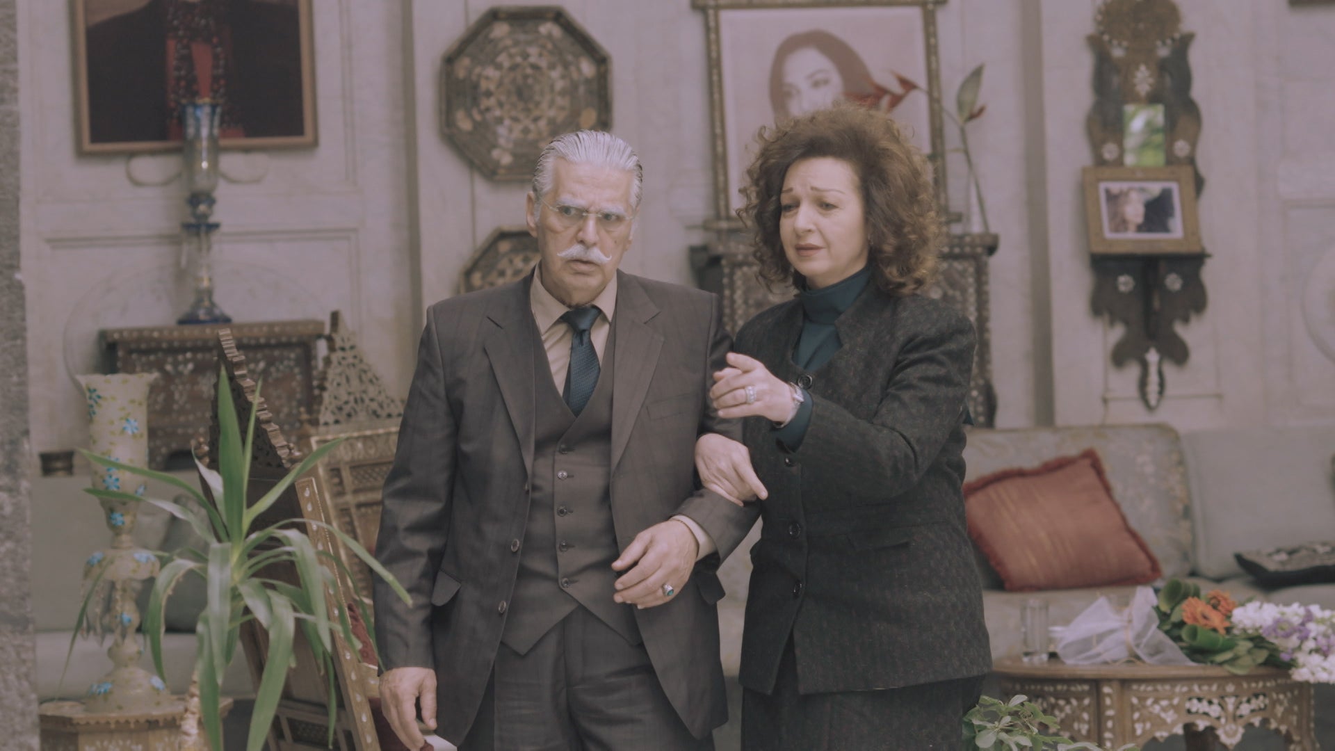 Share'a Chicago Season 1 Episode 29 Episode 29