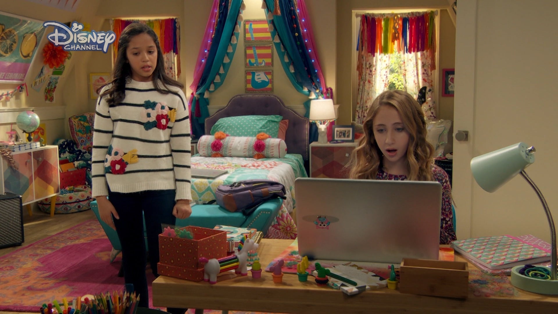 Sydney To The Max Season 1 Episode 8 Good Grade Hunting