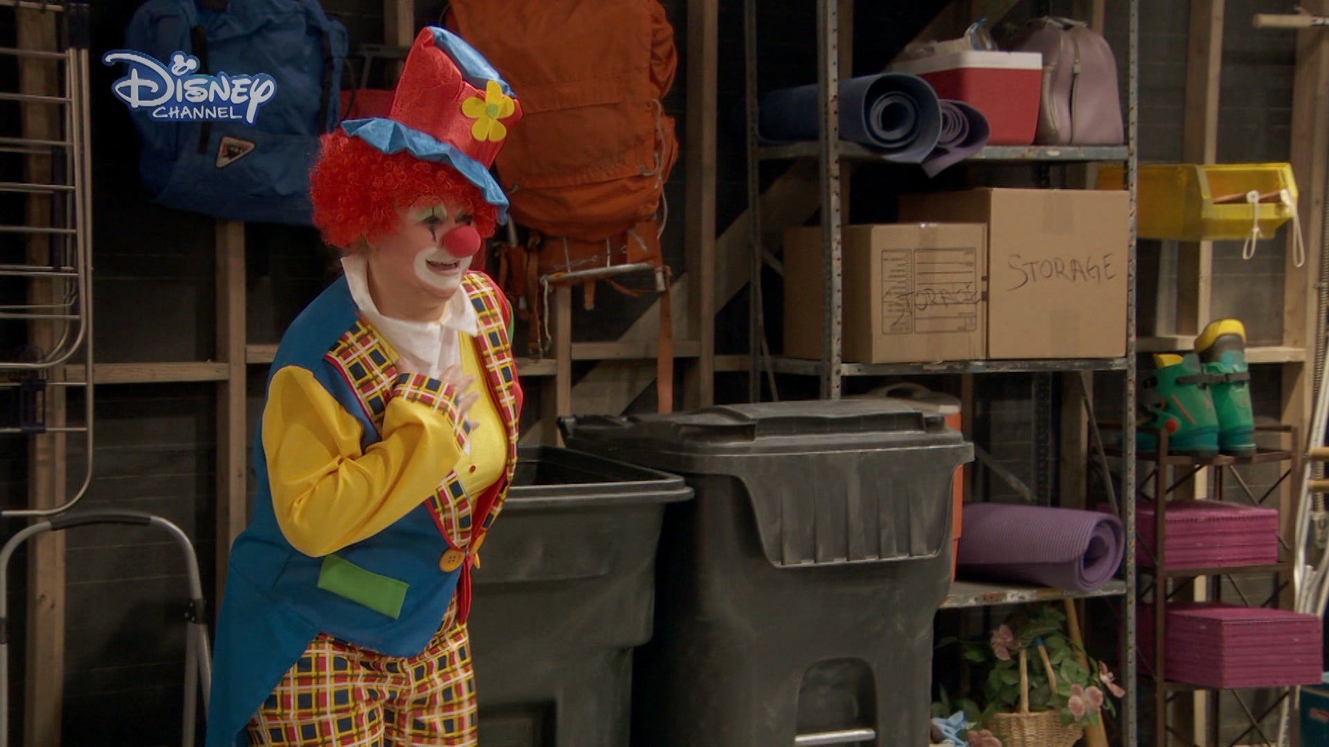 Sydney To The Max Season 1 Episode 20 Dancin' The Vida Loca