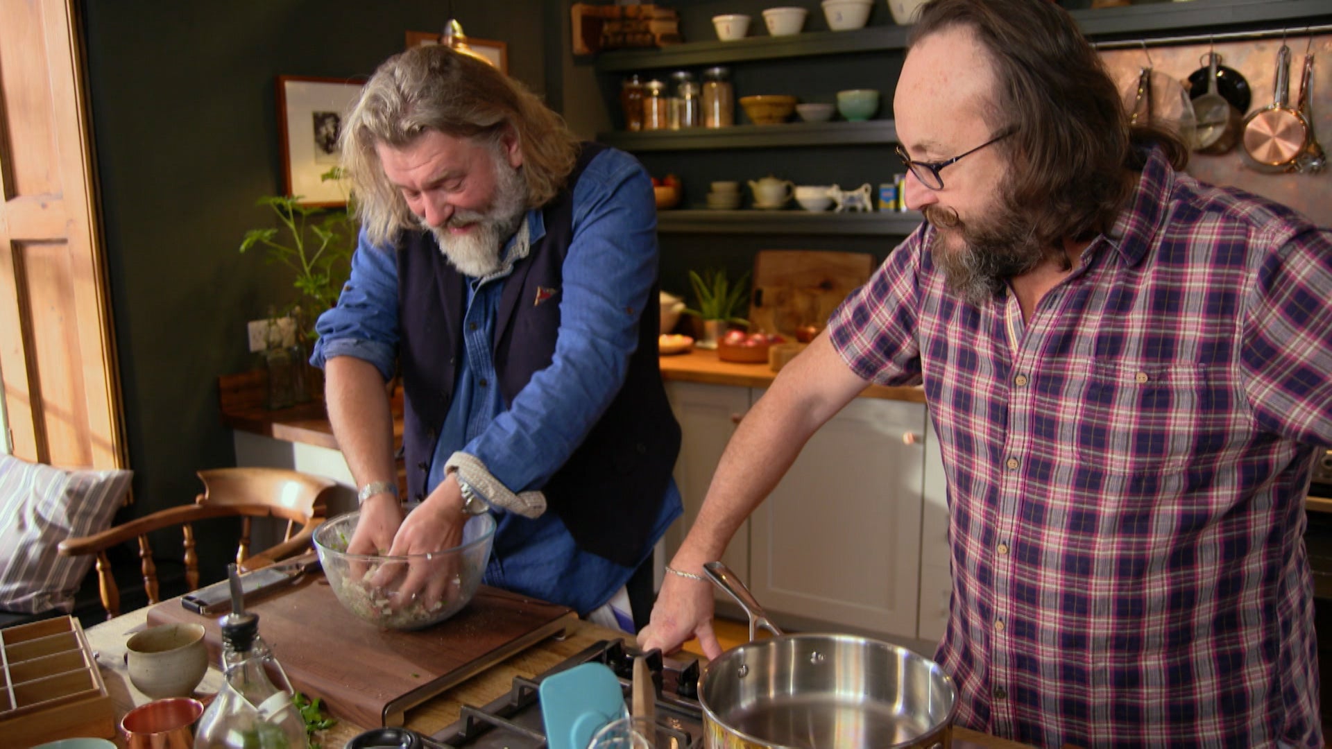 The Hairy Biker's Comfort Food Season 1 Episode 13 A Taste Of Northumberland