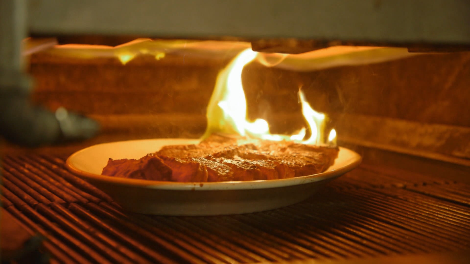 Guilty Pleasures Season 1 Episode 5 Deep-Fried Delights