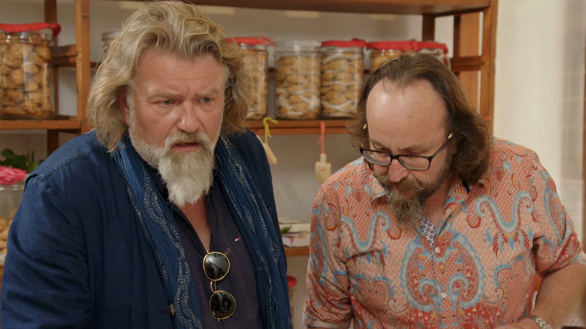 ذي هايري بايكرز ميدي تيرانيان الموسم 1 الحلقة 2 سردينيا