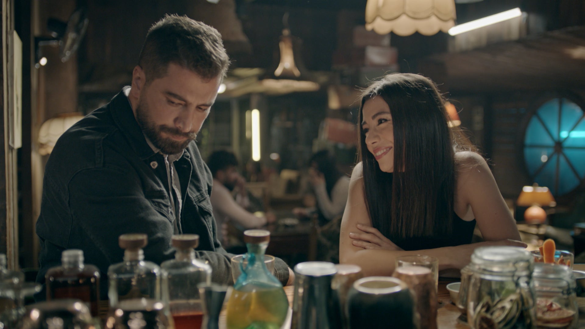 خرزة زرقاء الموسم 1 الحلقة 8 الحلقة 8