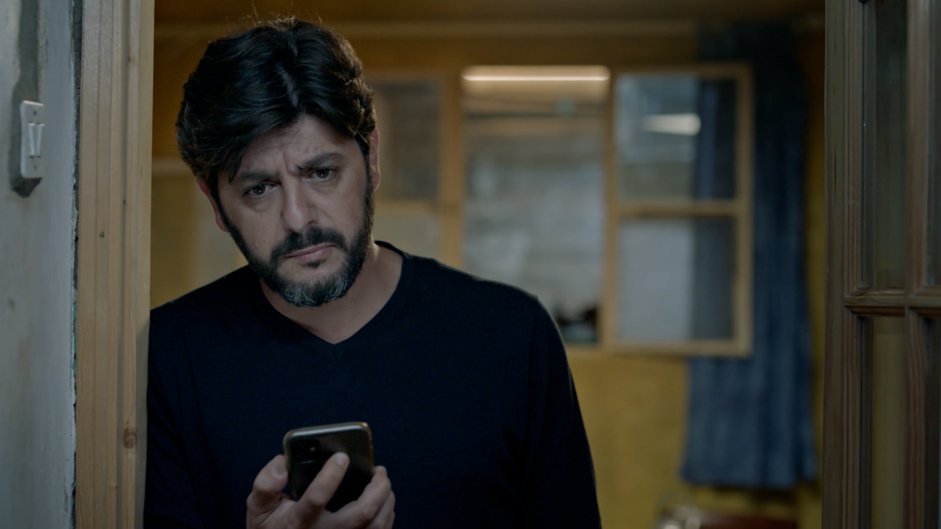 خرزة زرقاء الموسم 1 الحلقة 30 الحلقة 30