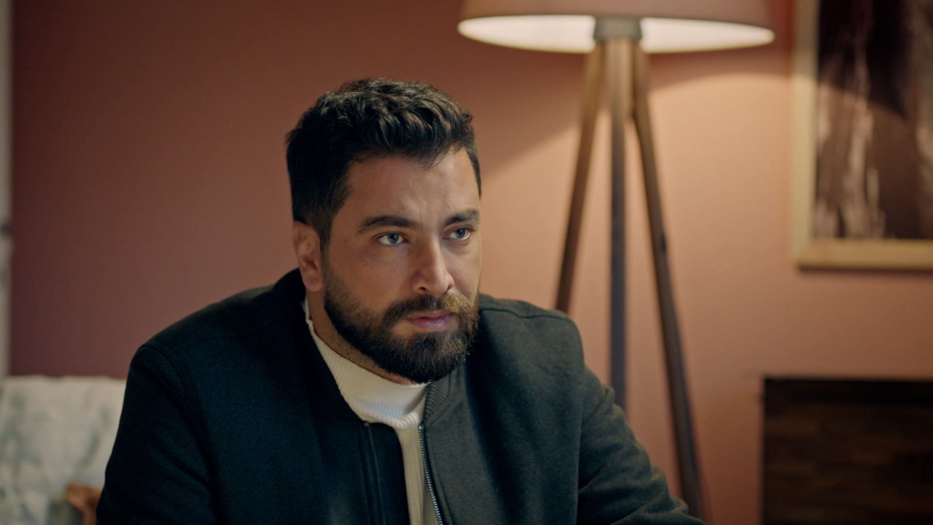 خرزة زرقاء الموسم 1 الحلقة 42 الحلقة 42