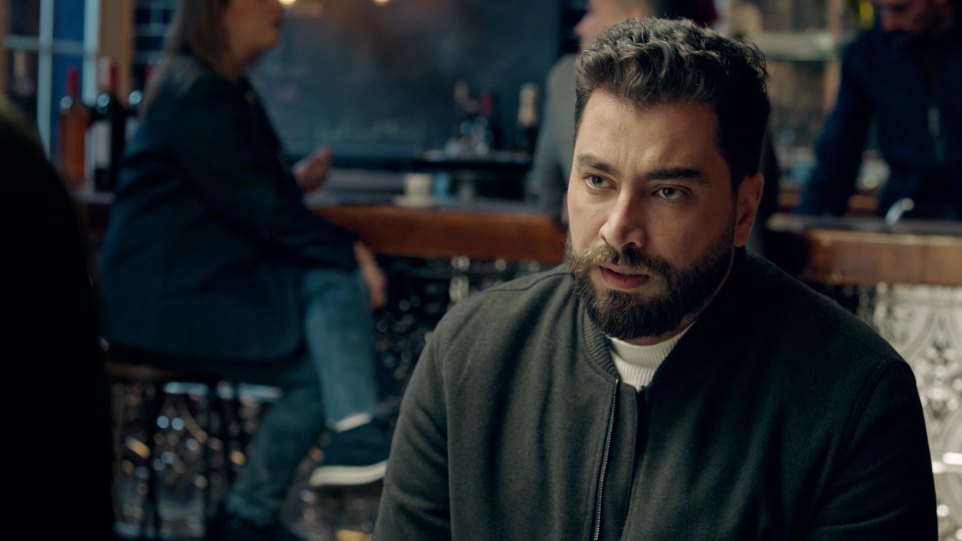 خرزة زرقاء الموسم 1 الحلقة 43 الحلقة 43