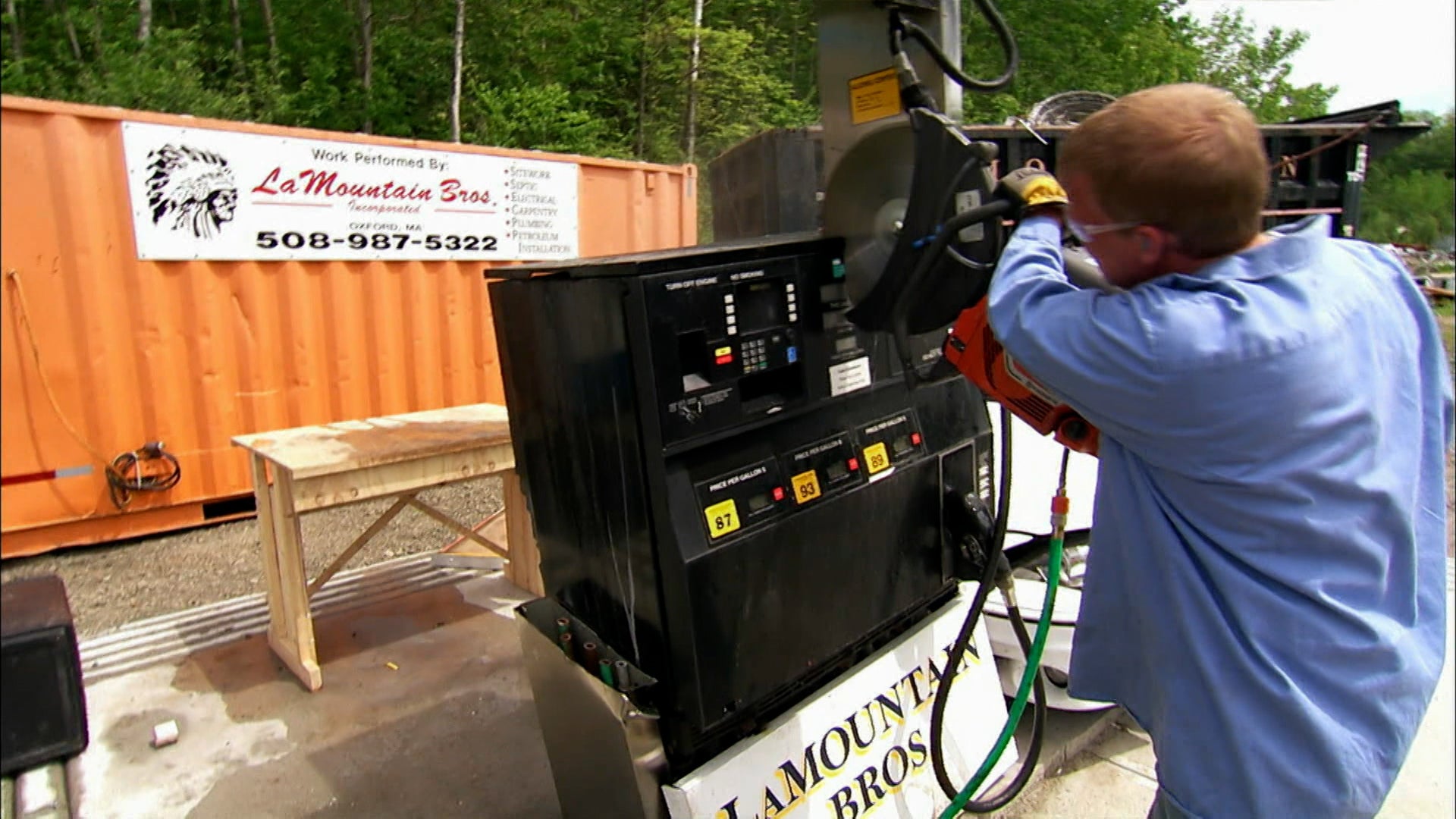 Sliced Season 1 Episode 18 Gas Station