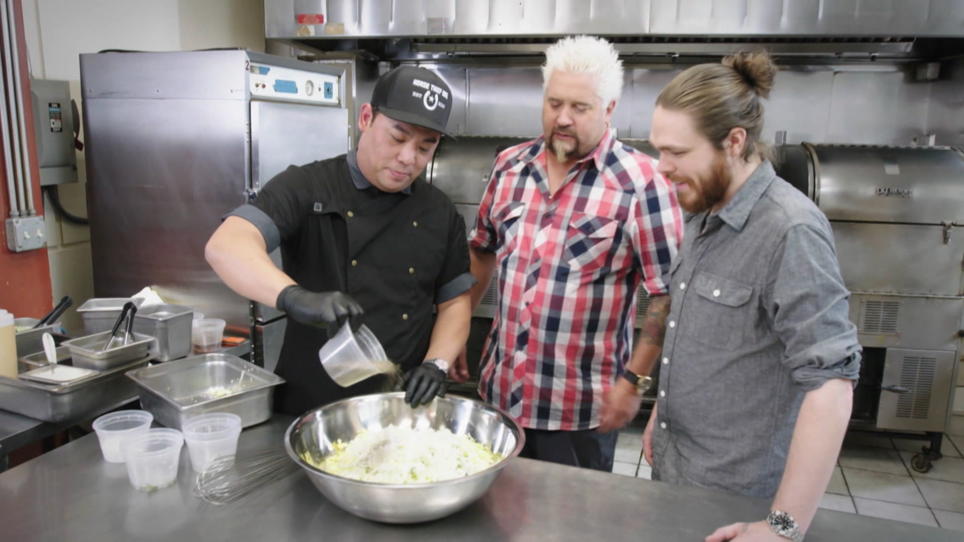 Watch Diners, Drive Ins And Dives on TV OSN Home Saudi Arabia