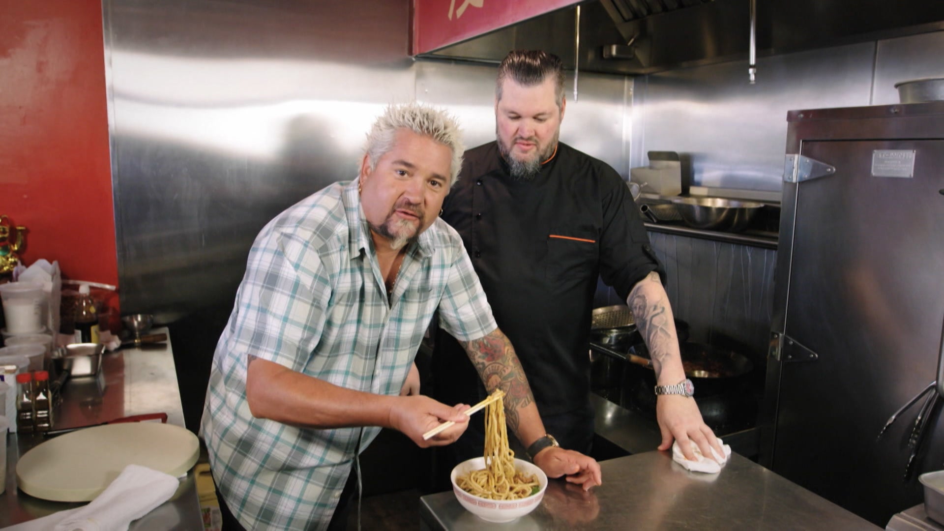 Watch Diners, Drive Ins And Dives on TV OSN Home Saudi Arabia