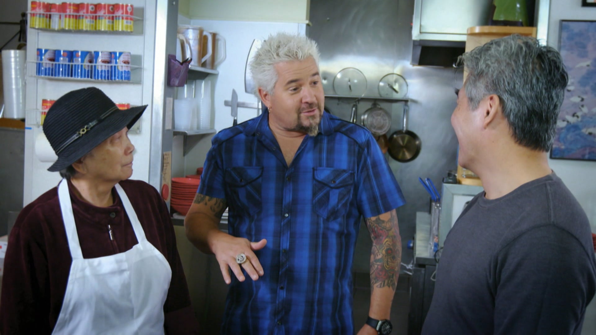 Watch Diners, Drive Ins And Dives on TV OSN Home Saudi Arabia